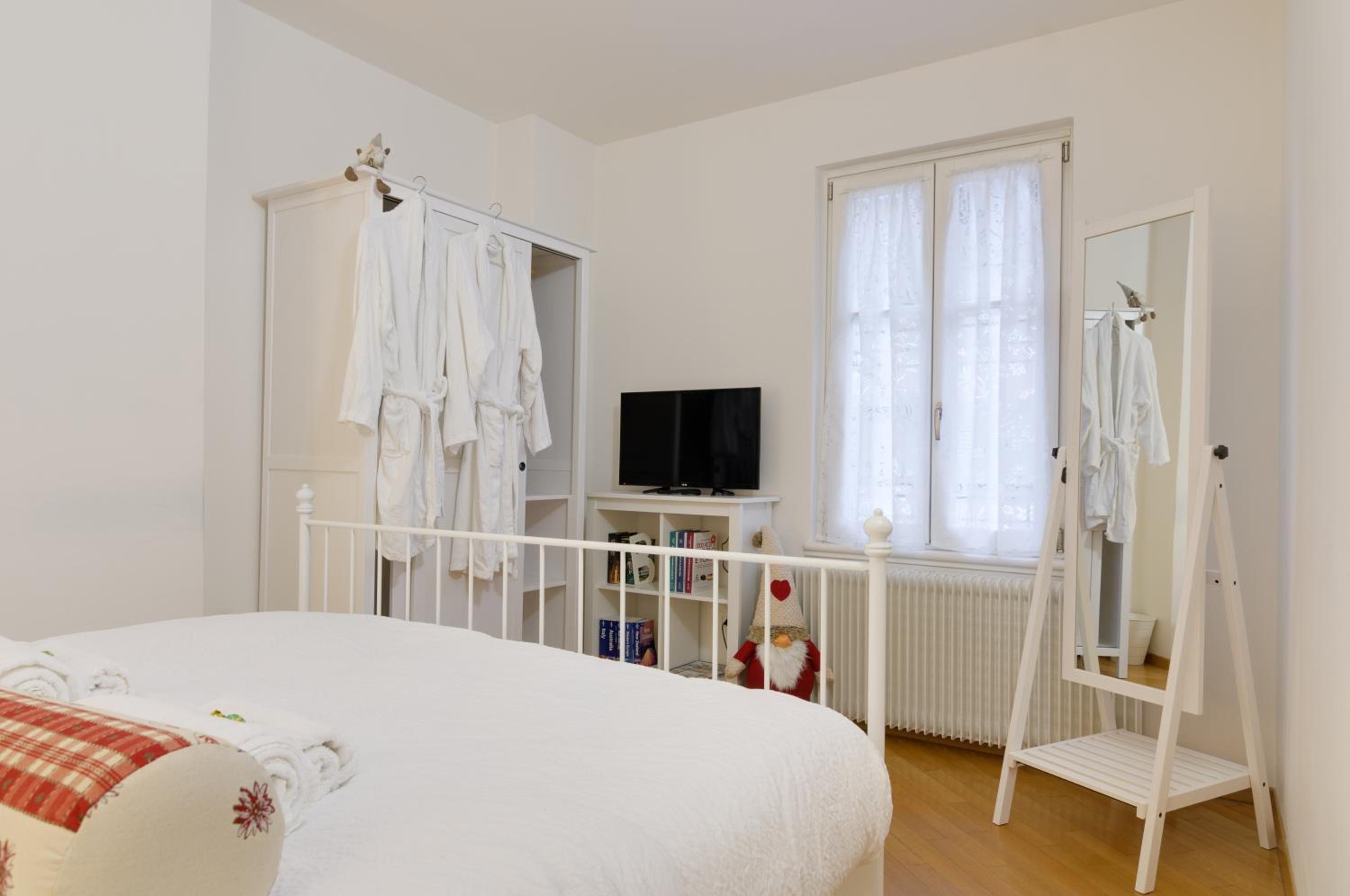 Junior Suite with Terrace - Photo 1