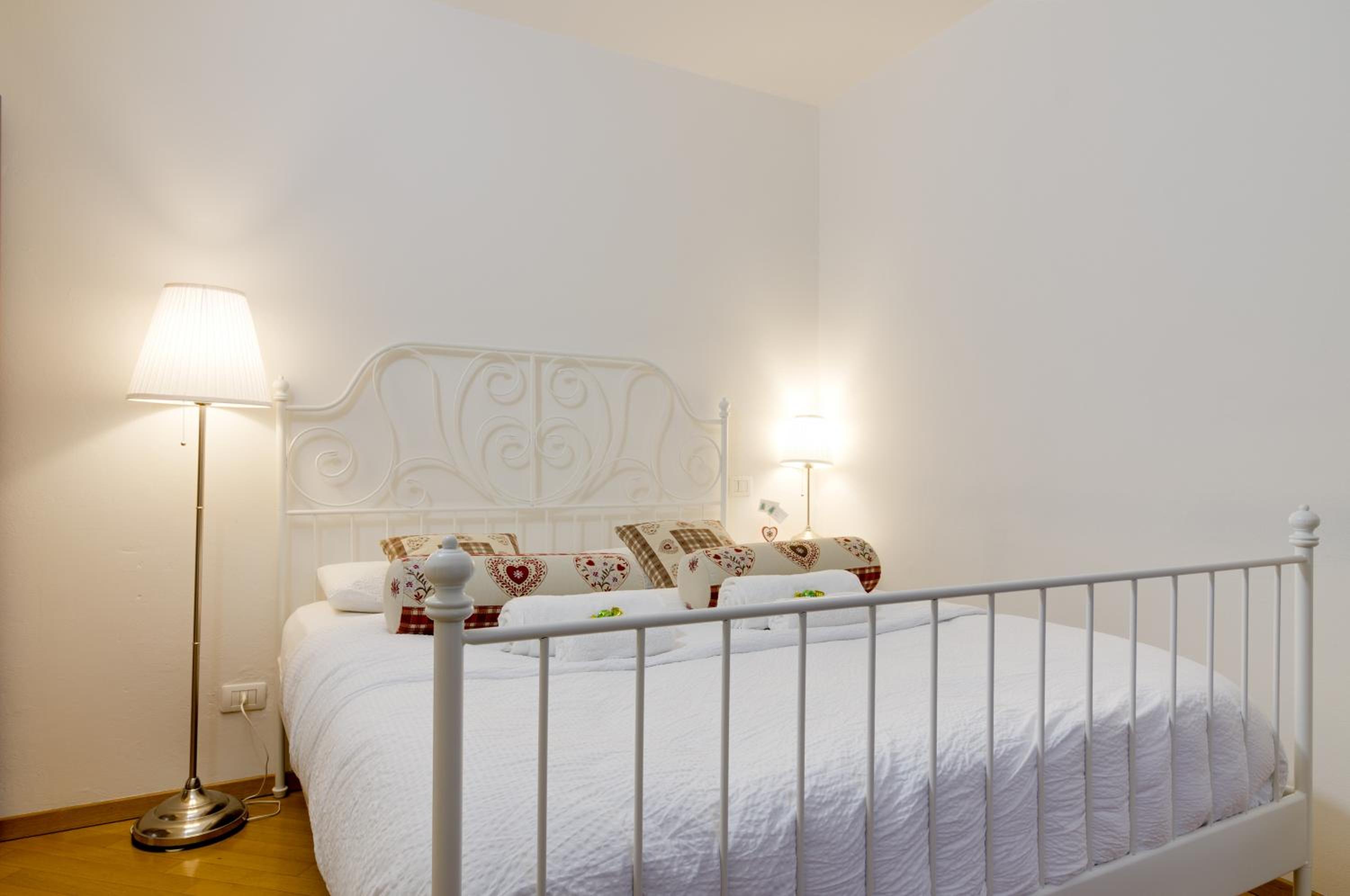 Junior Suite with Terrace - Photo 8