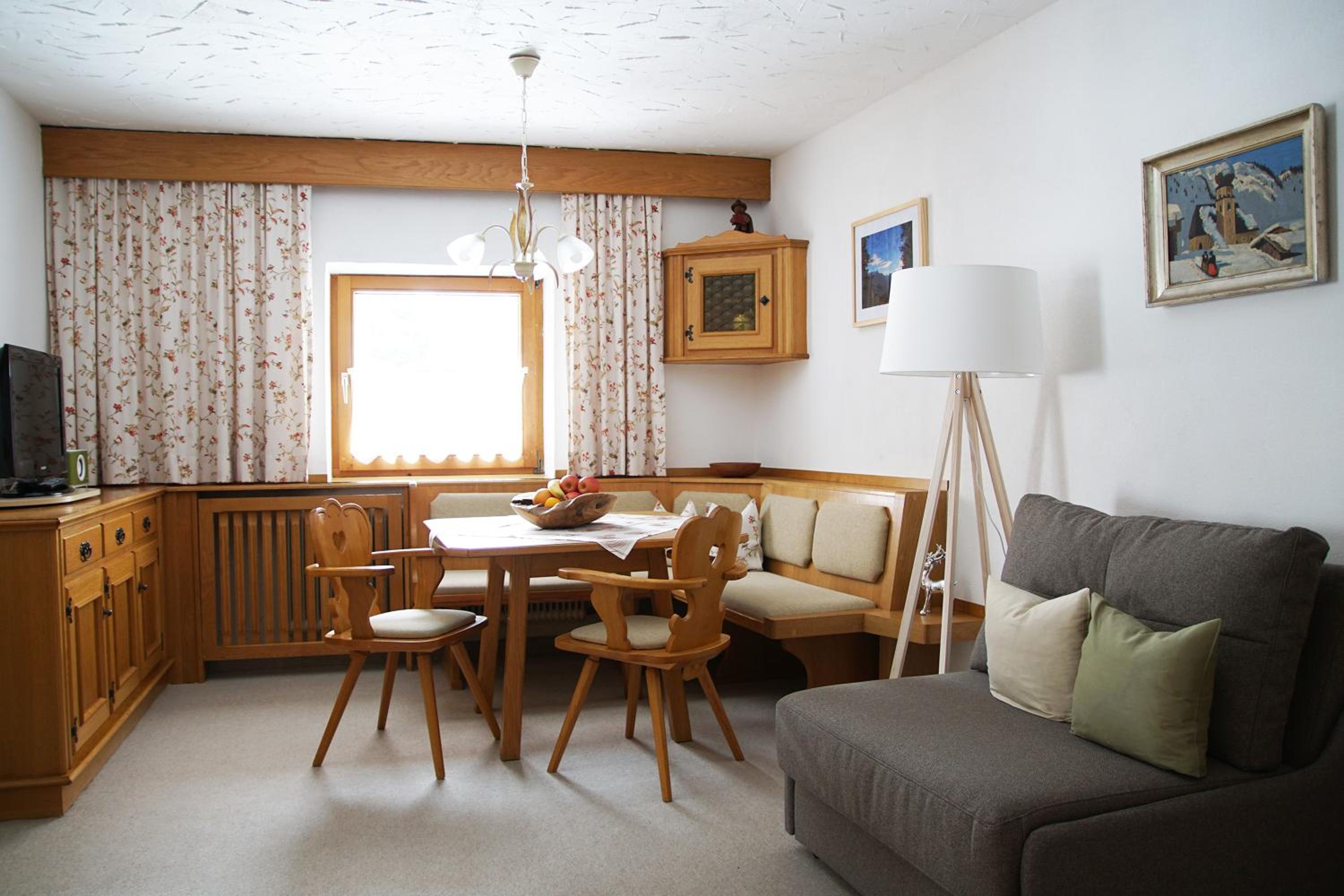 Two-Bedroom Apartment with Balcony photo 1