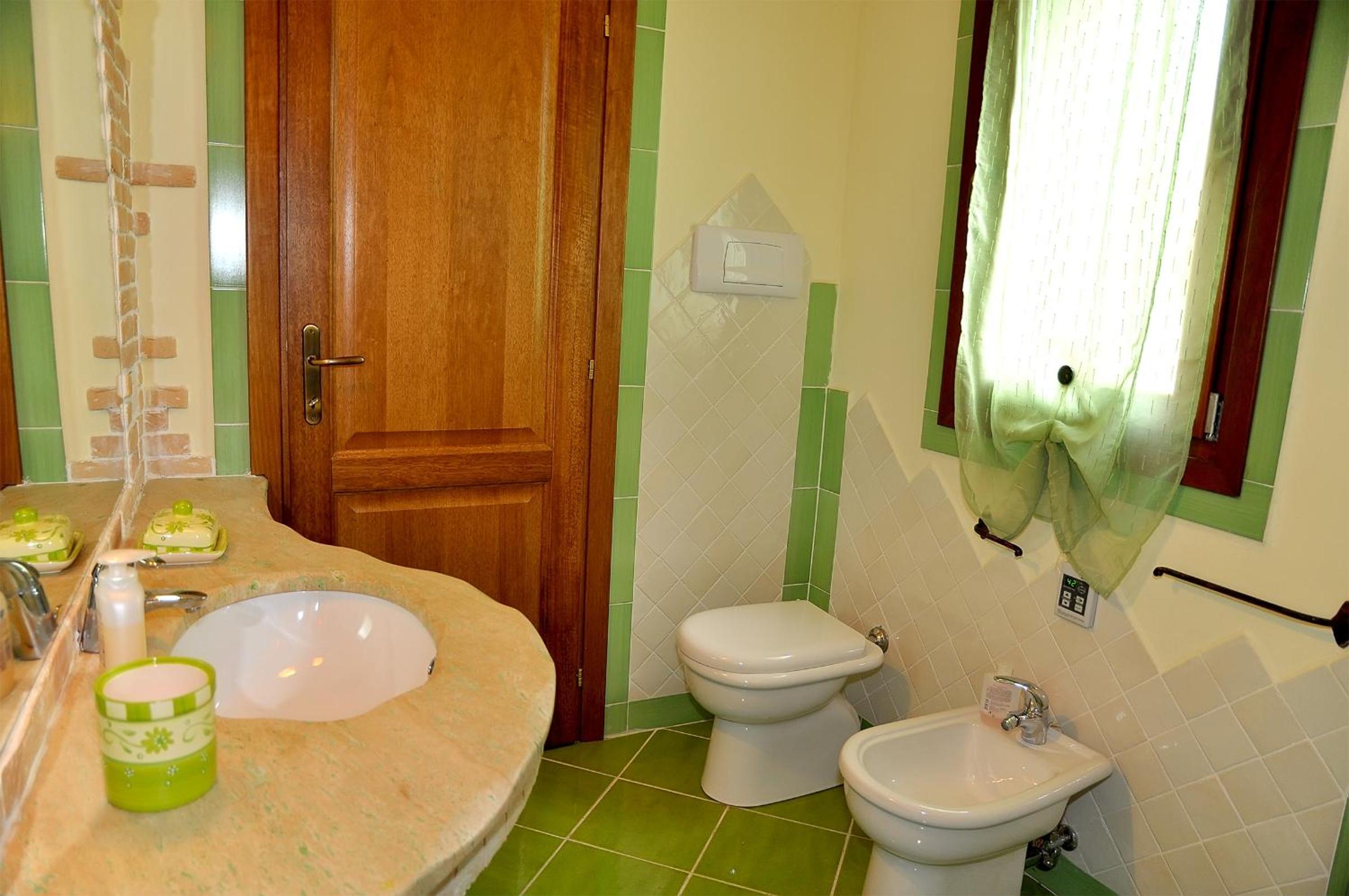 Two-Bedroom House photo 3
