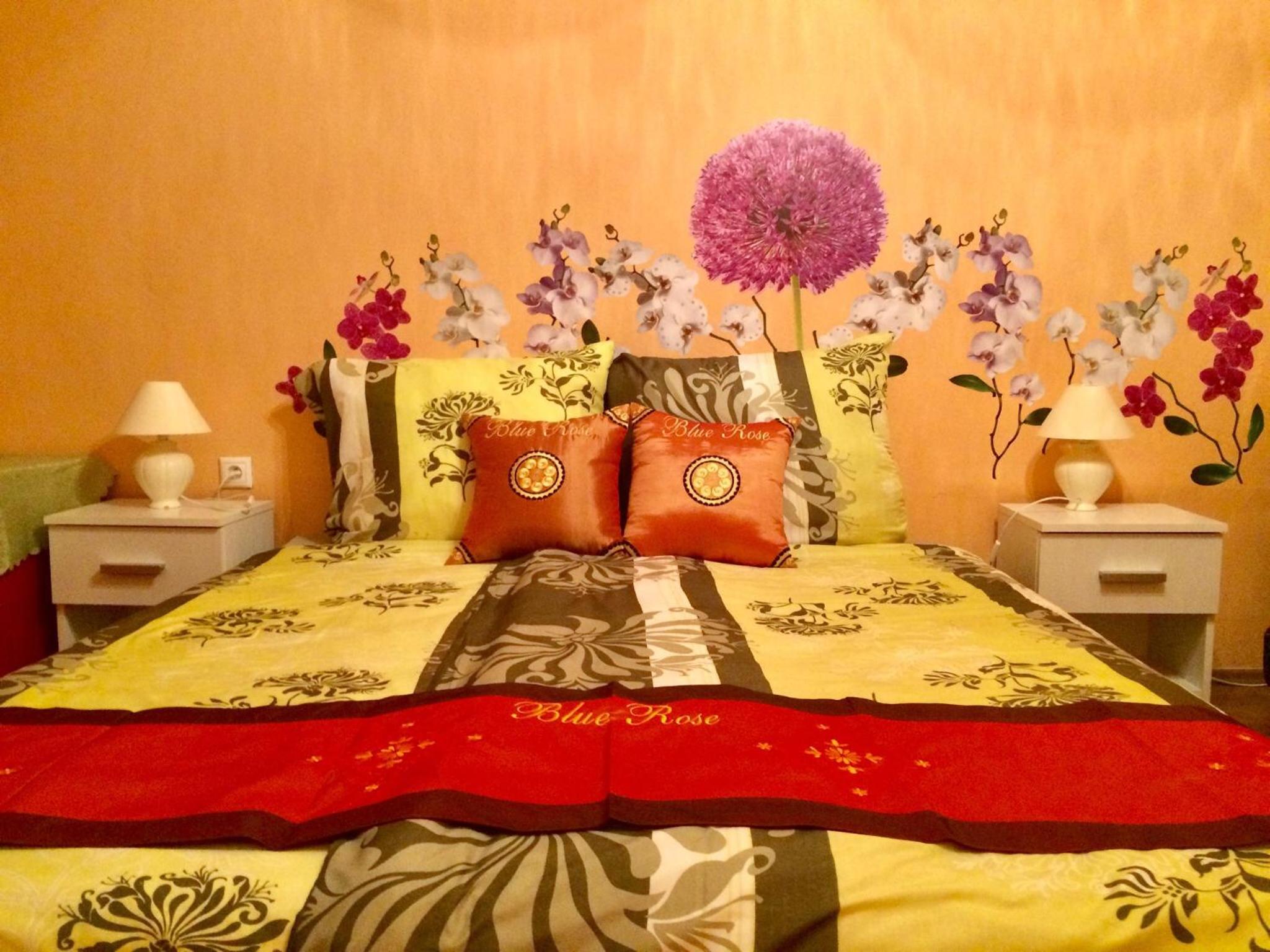 Two-Bedroom Apartment - Photo 17