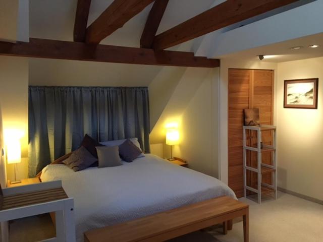 Queen Suite - Photo 1