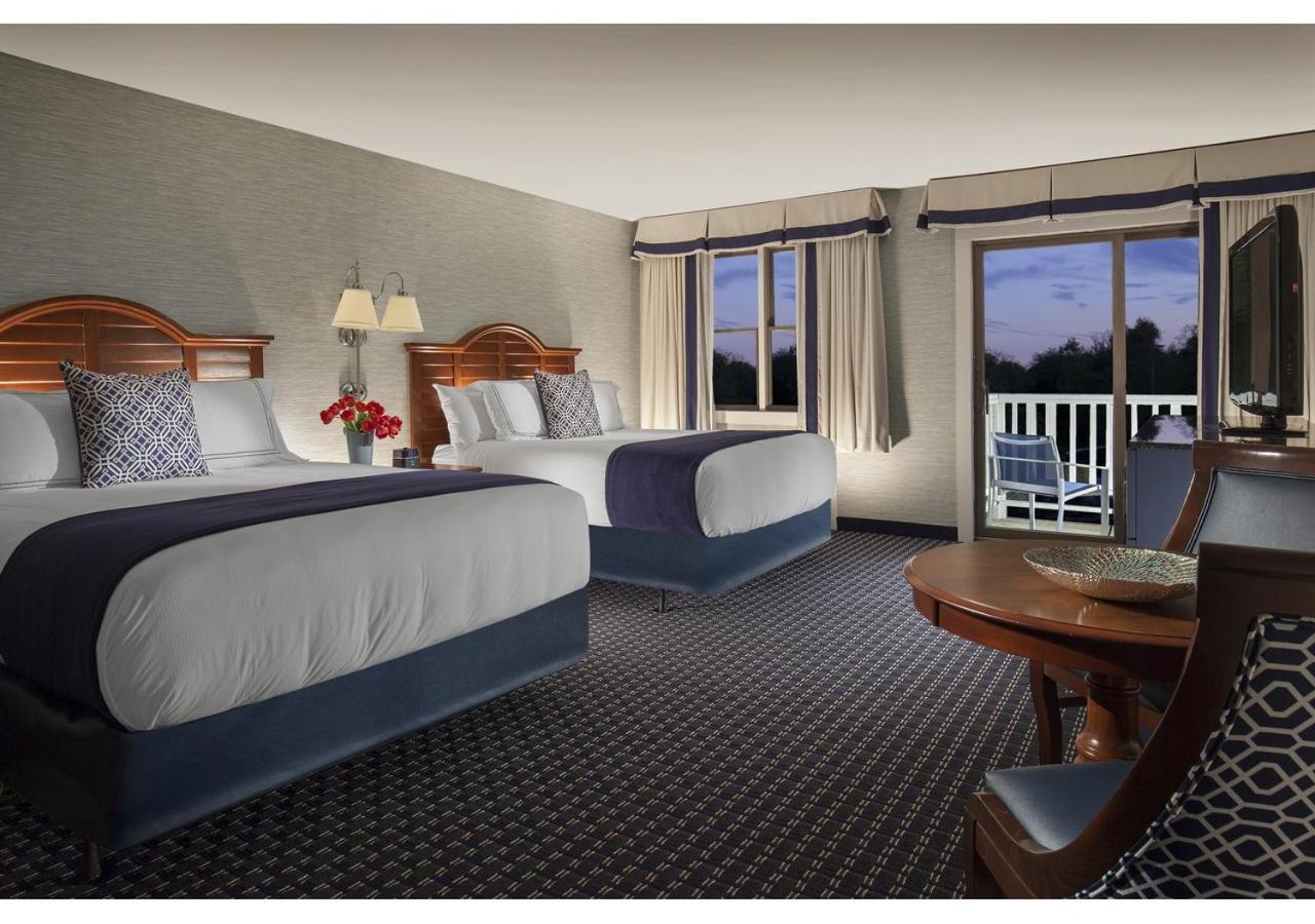 Queen Room with Balcony