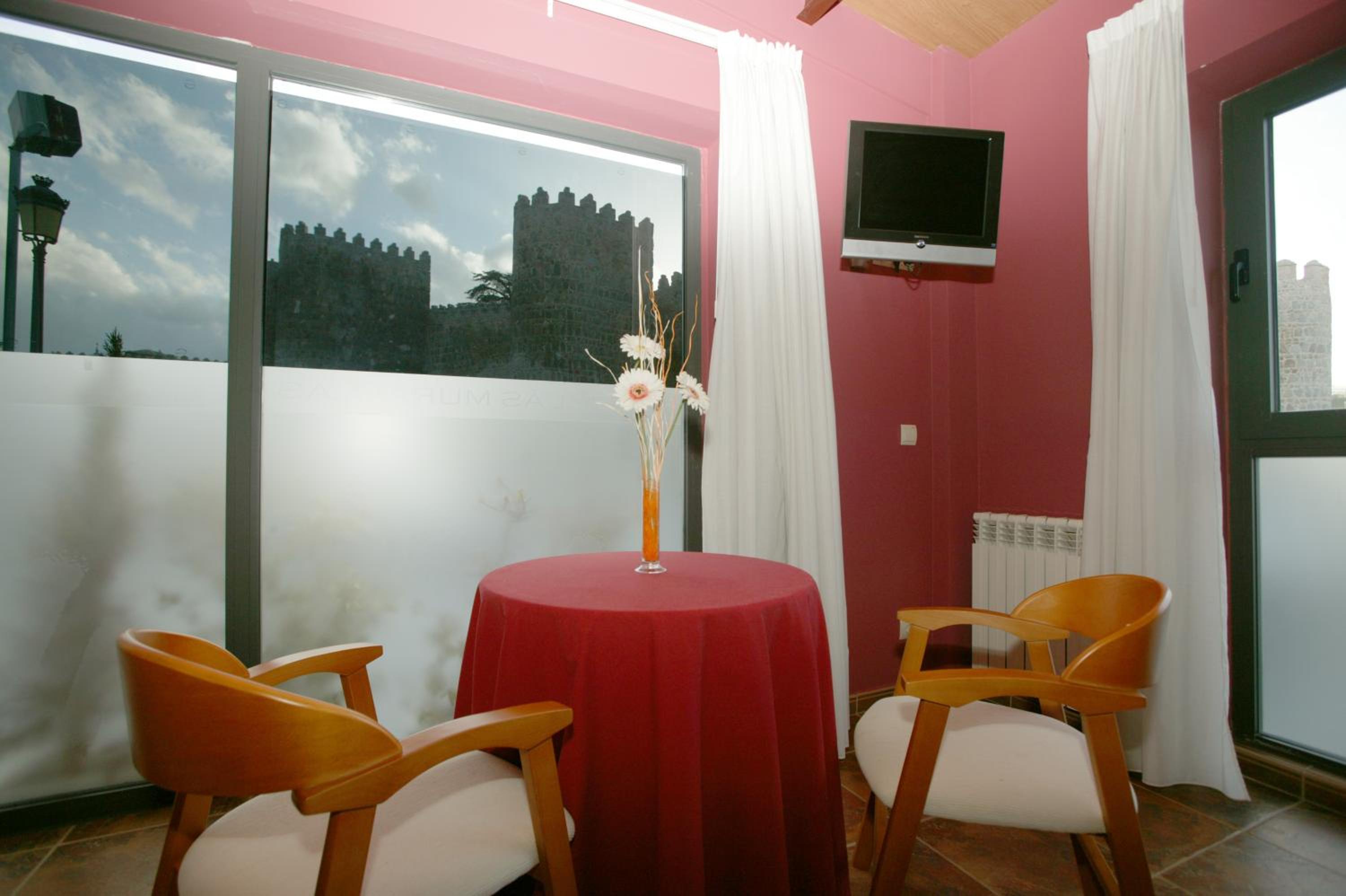 Double or Twin Room - Photo 11