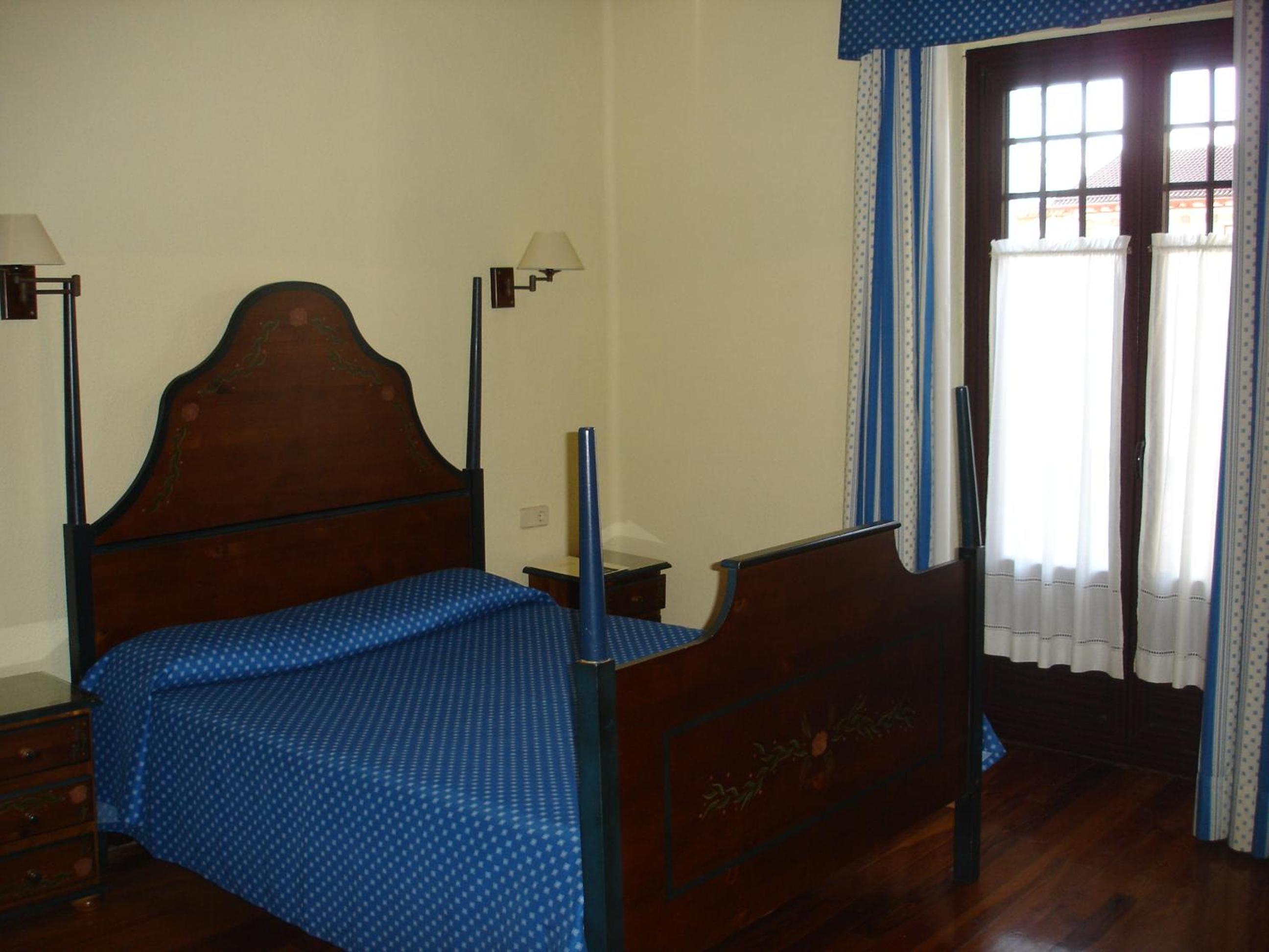 Double or Twin Room - Photo 3