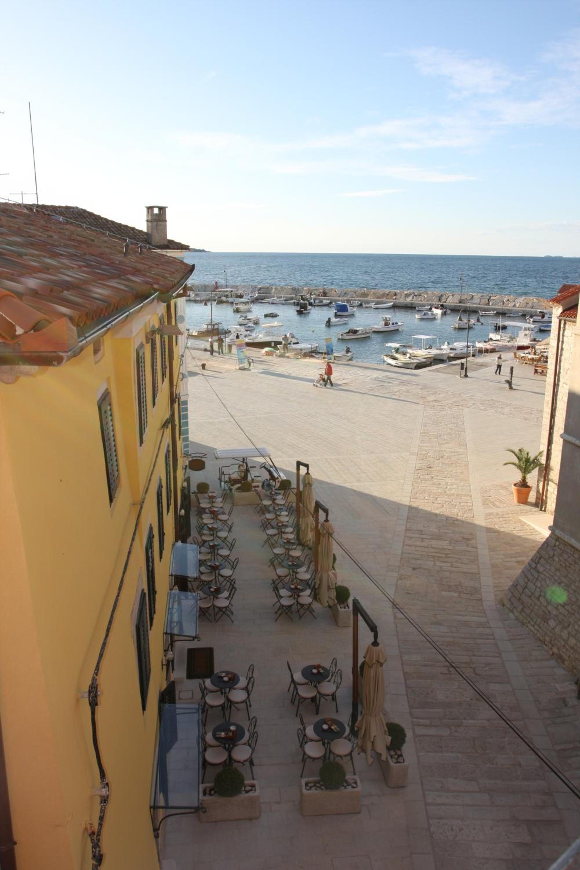 Superior Double Room with Sea View - Photo 4