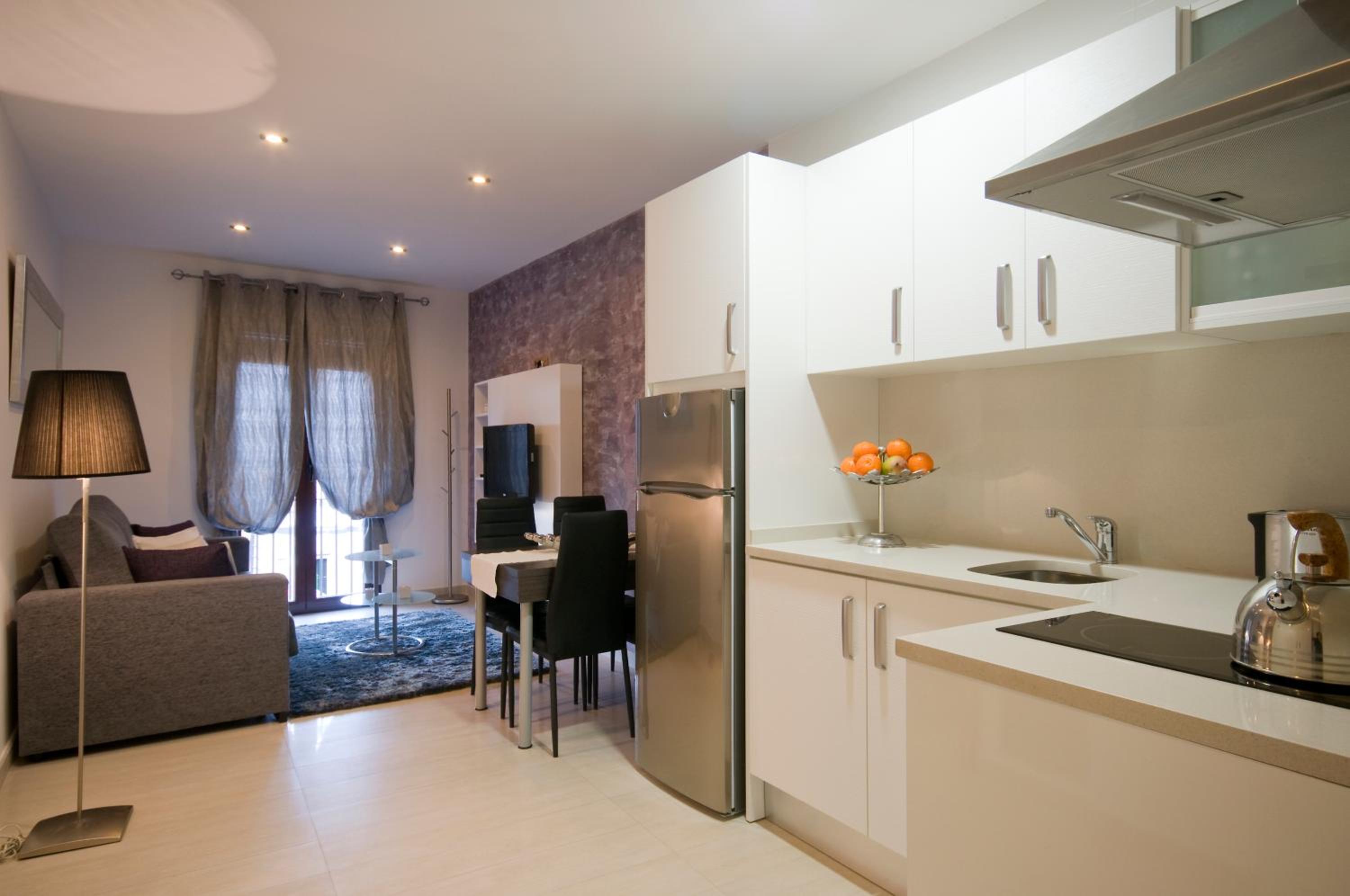 One-Bedroom Apartment (4 Adults) photo 3