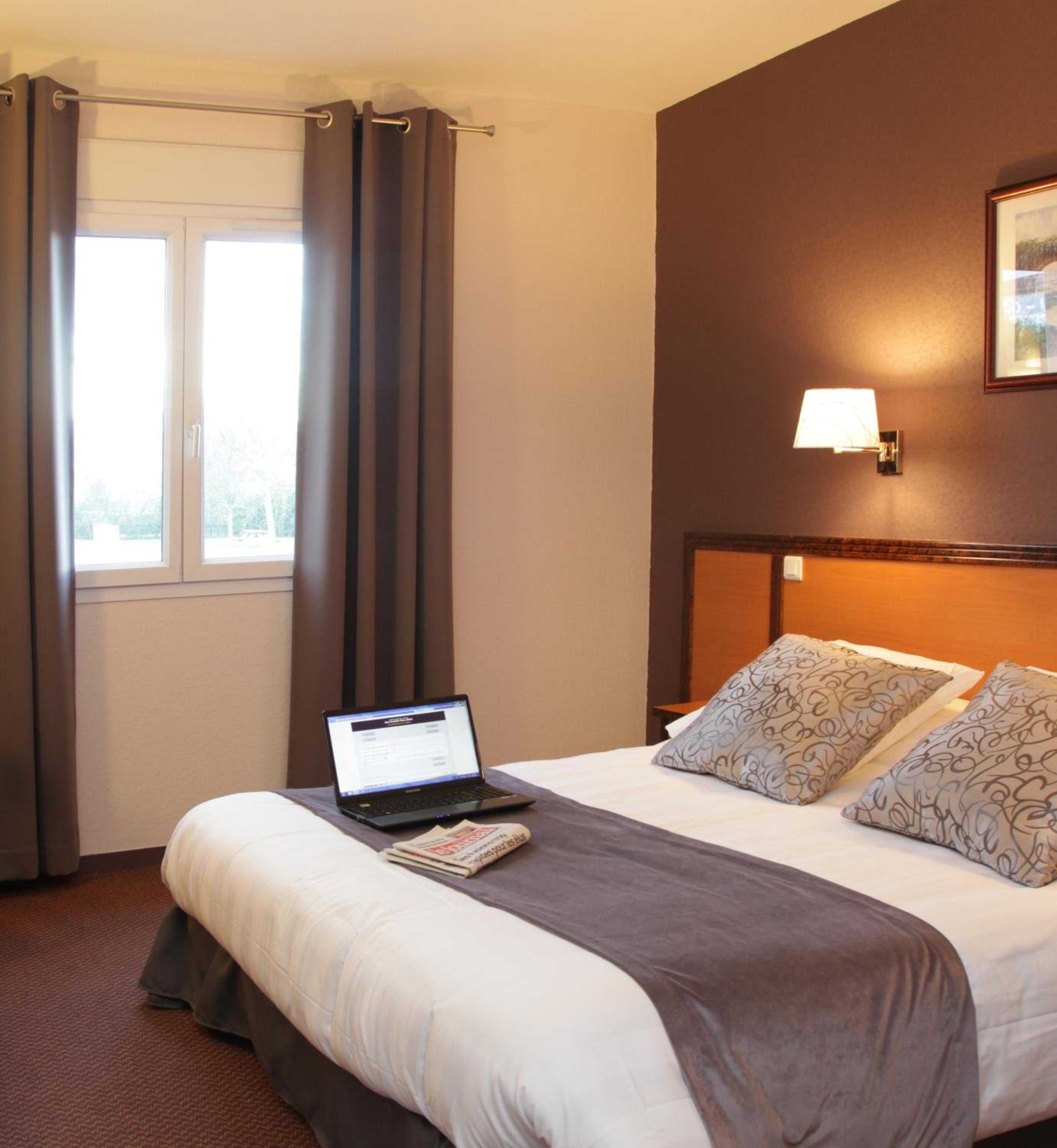 Double Room - Photo 9