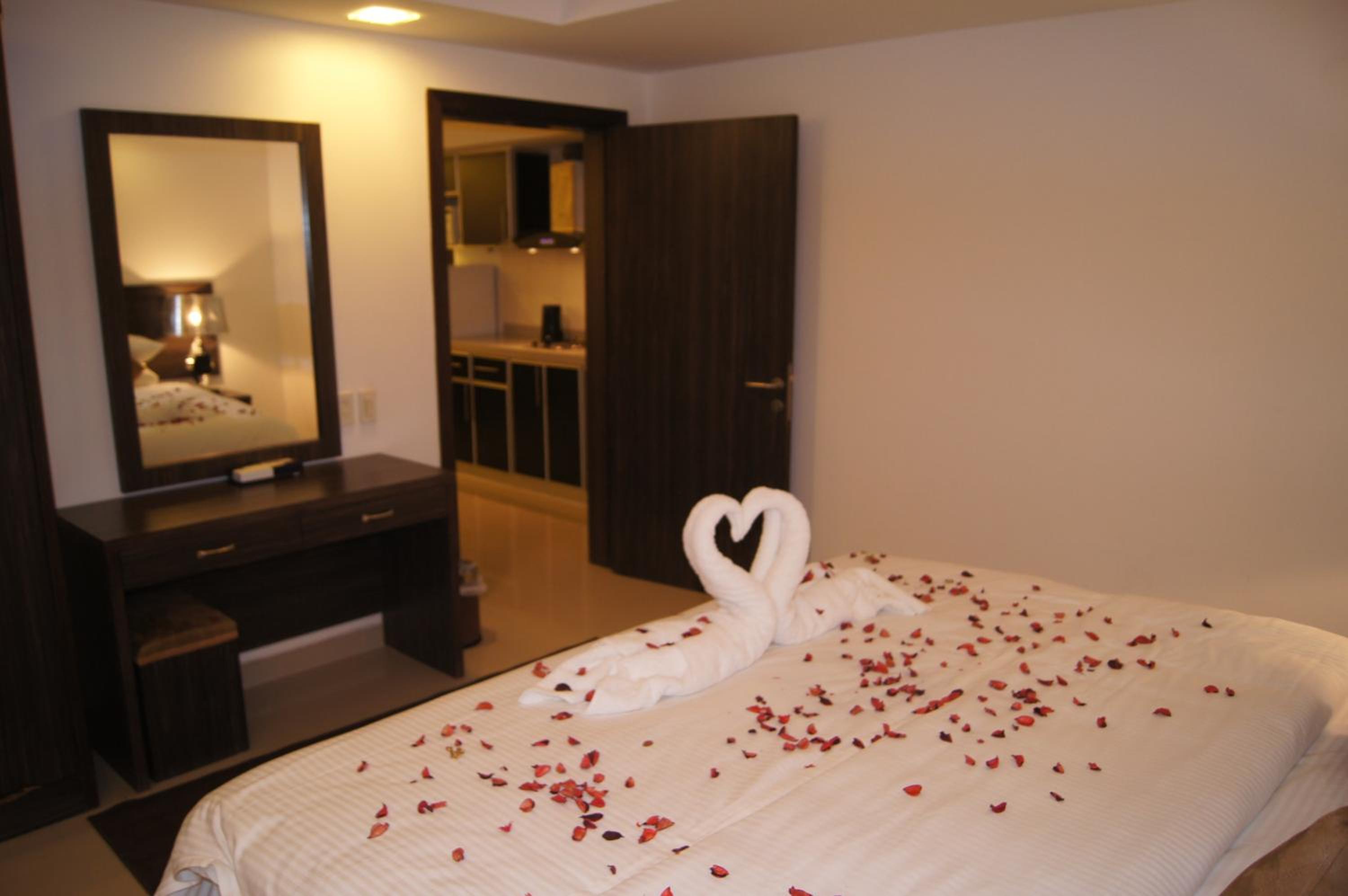 One-Bedroom Apartment with Twin Bed photo 1