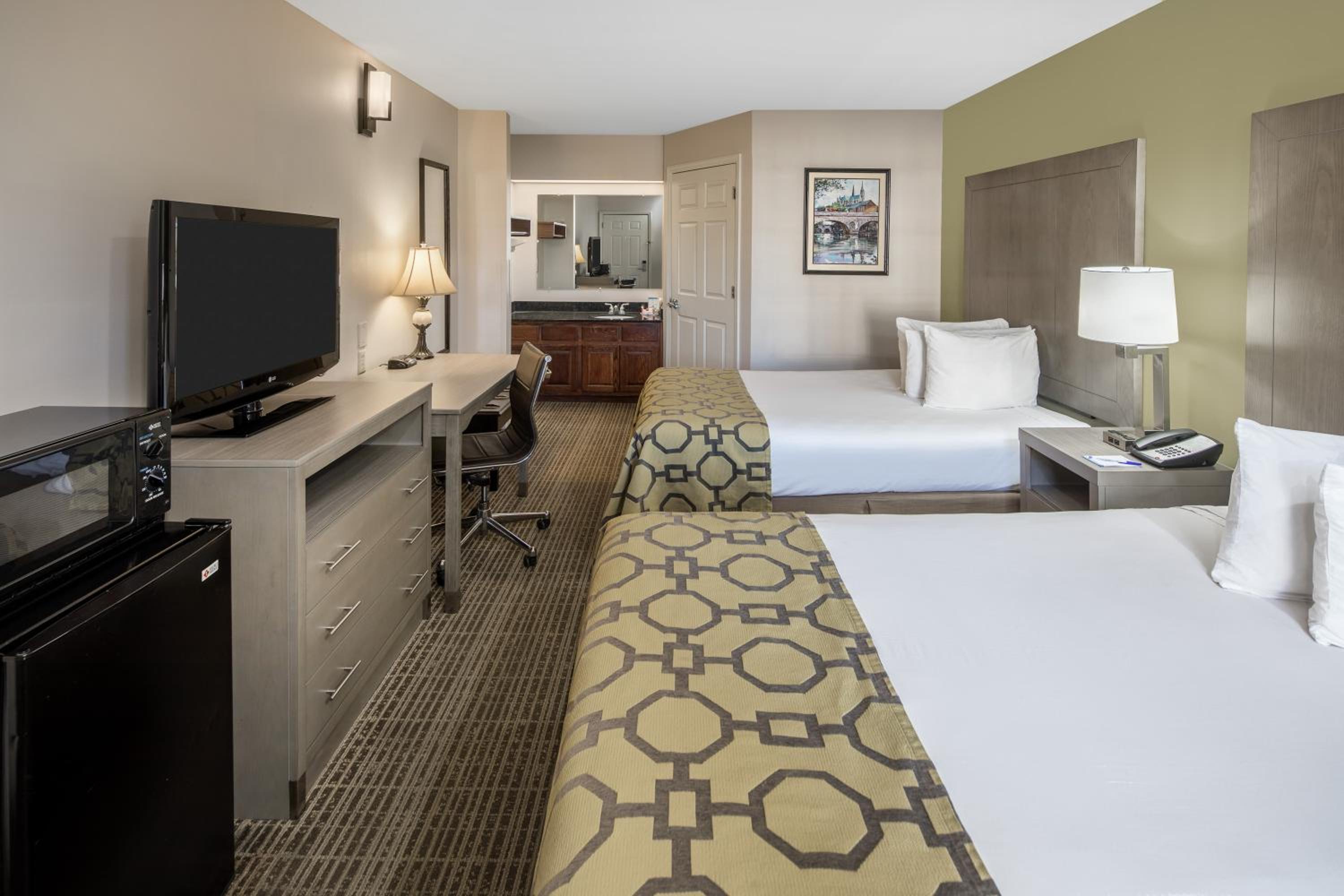 Double Room with Two Double Beds - Photo 1