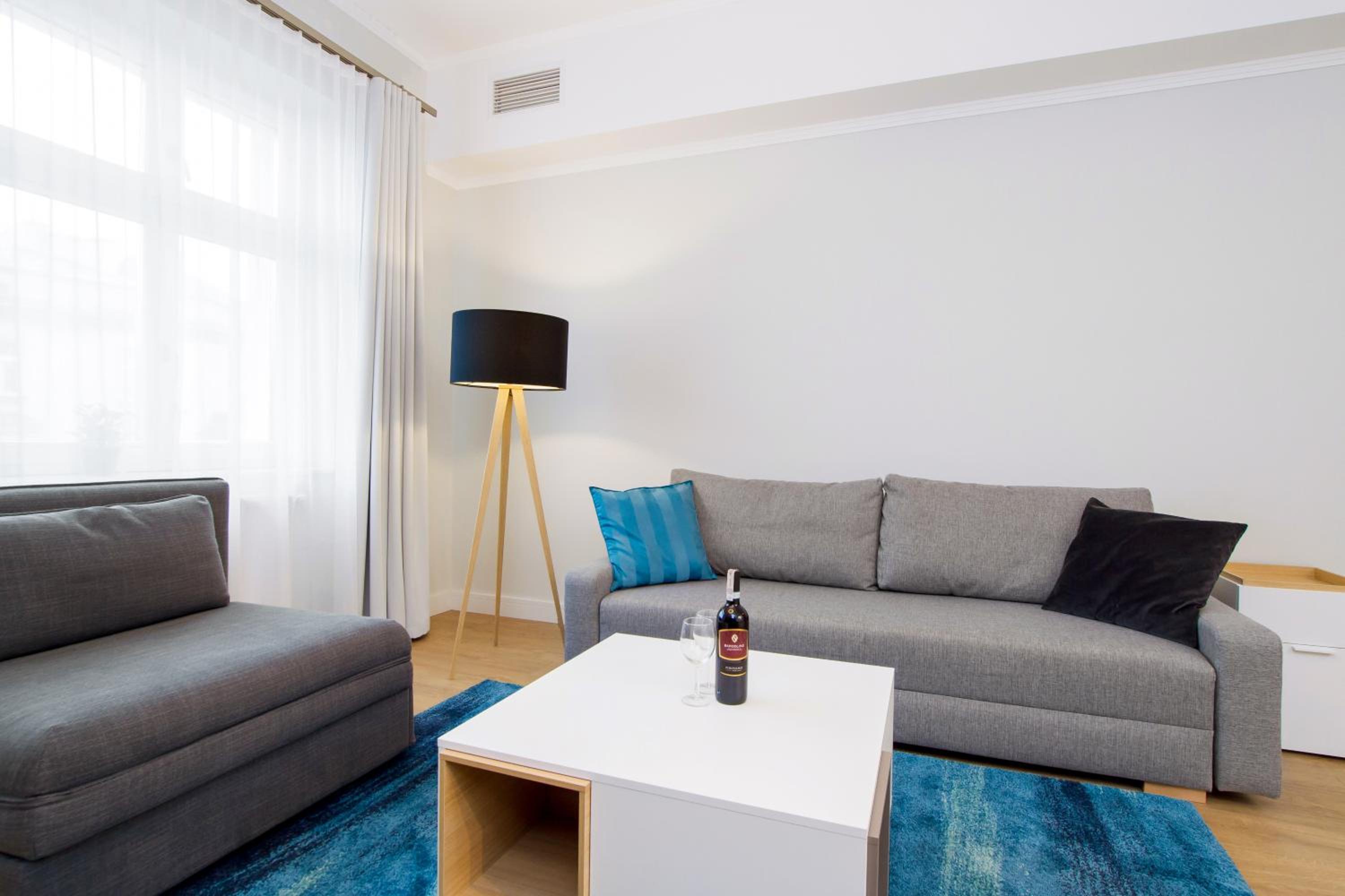 Studio Apartment photo 2