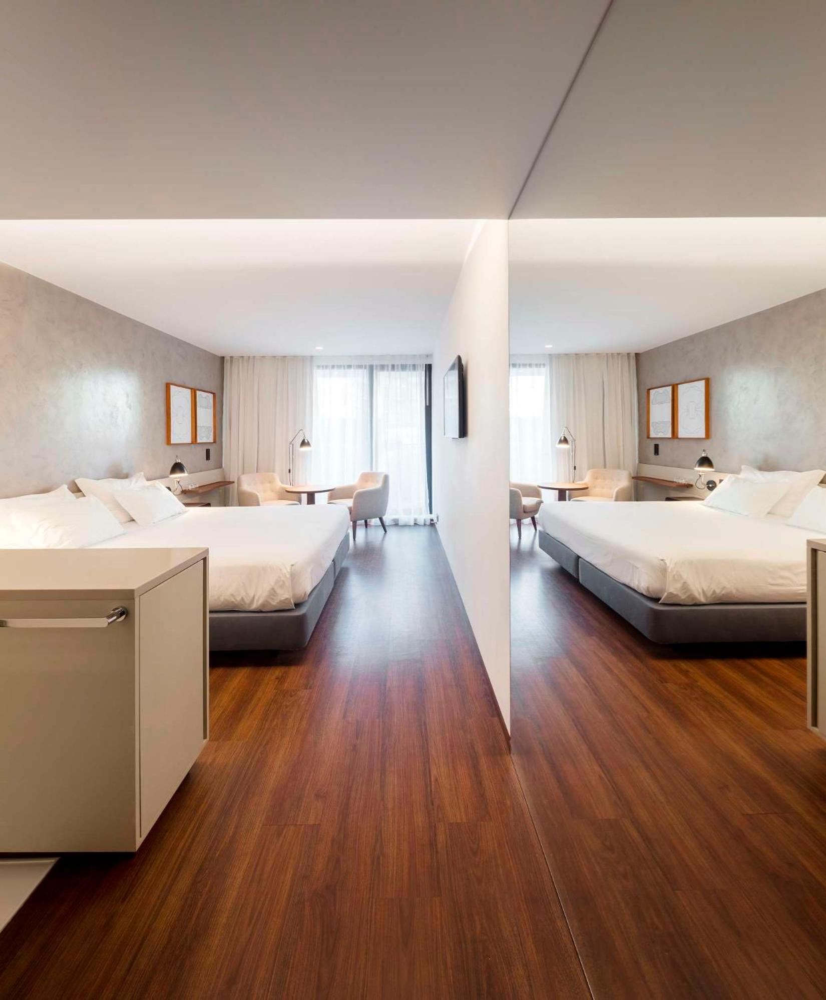 Design Double or Twin Room