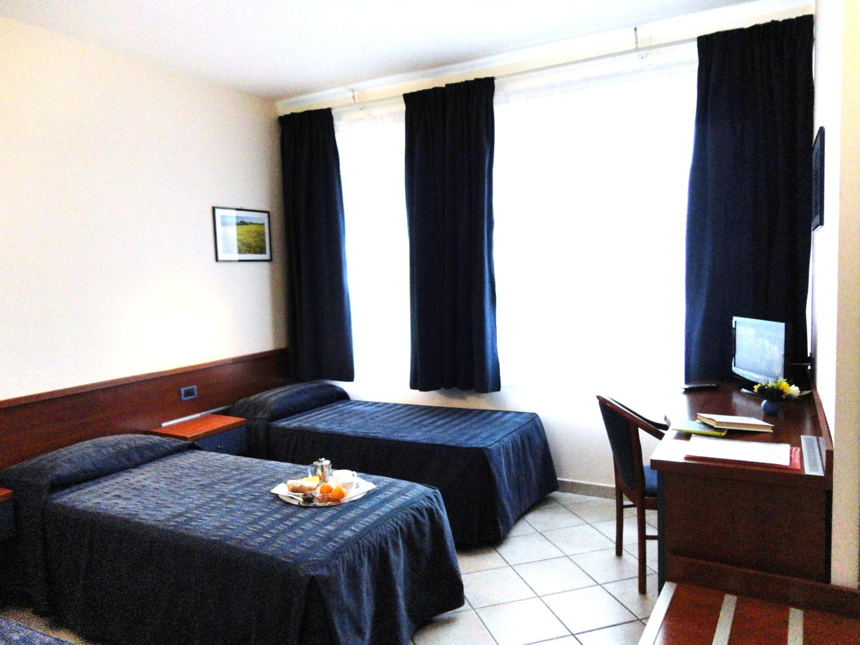 Triple Room photo 2