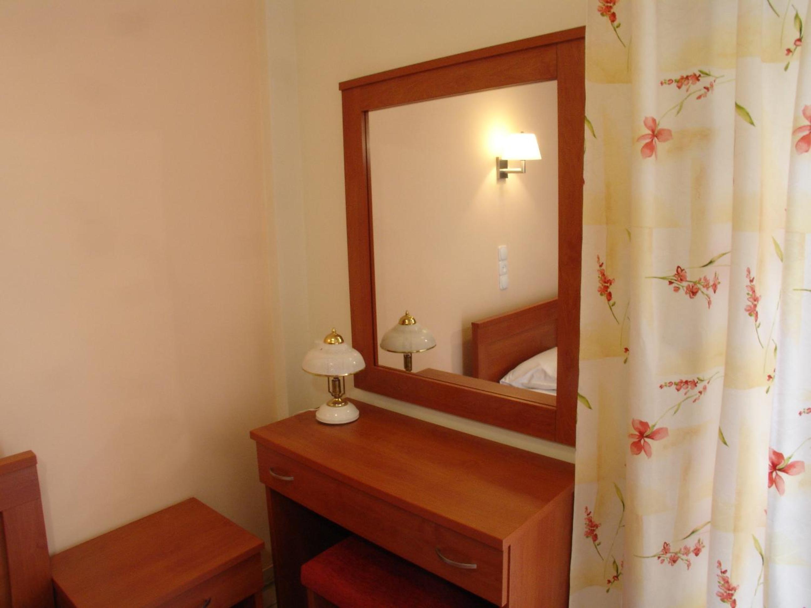 Double Room - Photo 11