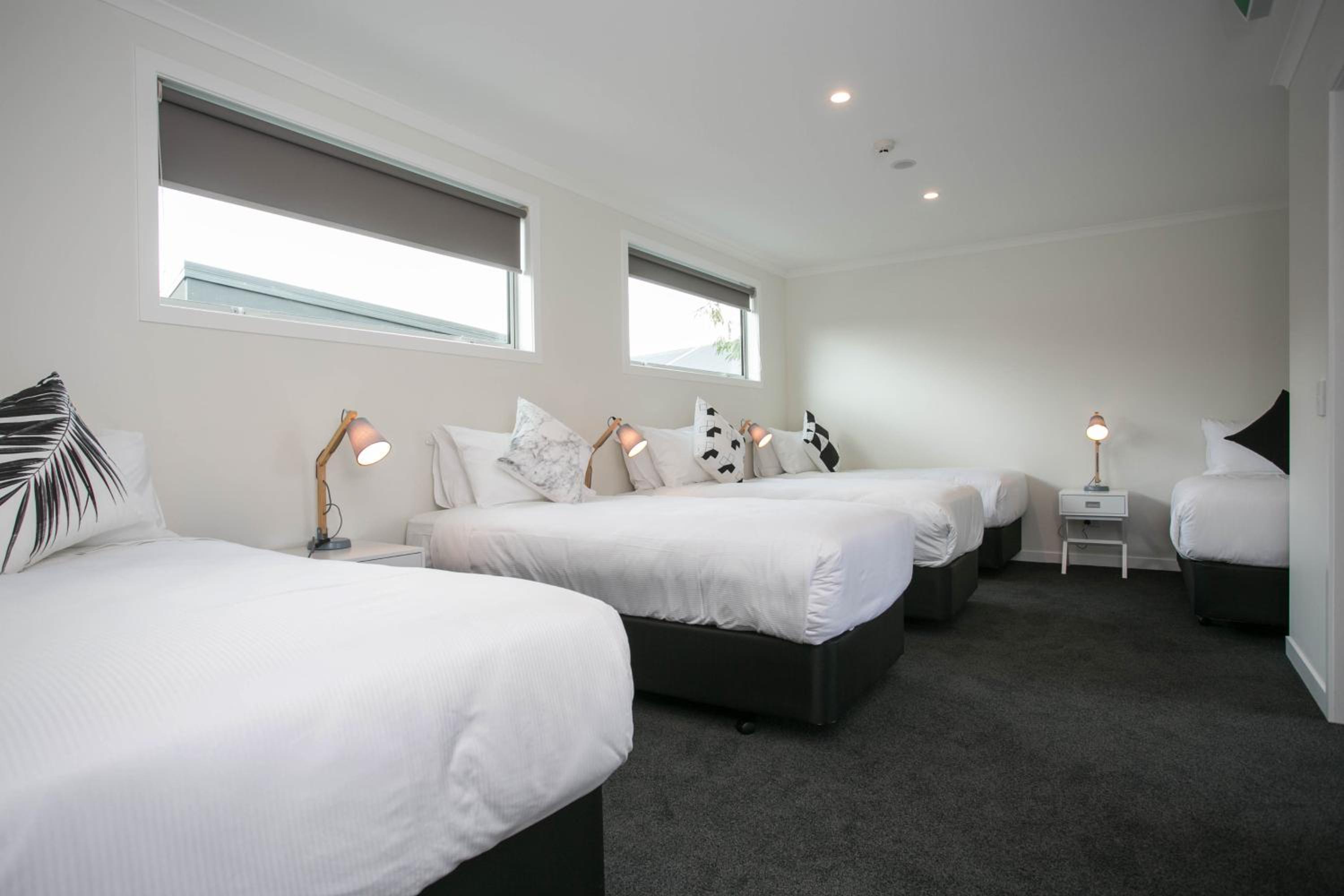 Mixed Dormitory Room photo 3