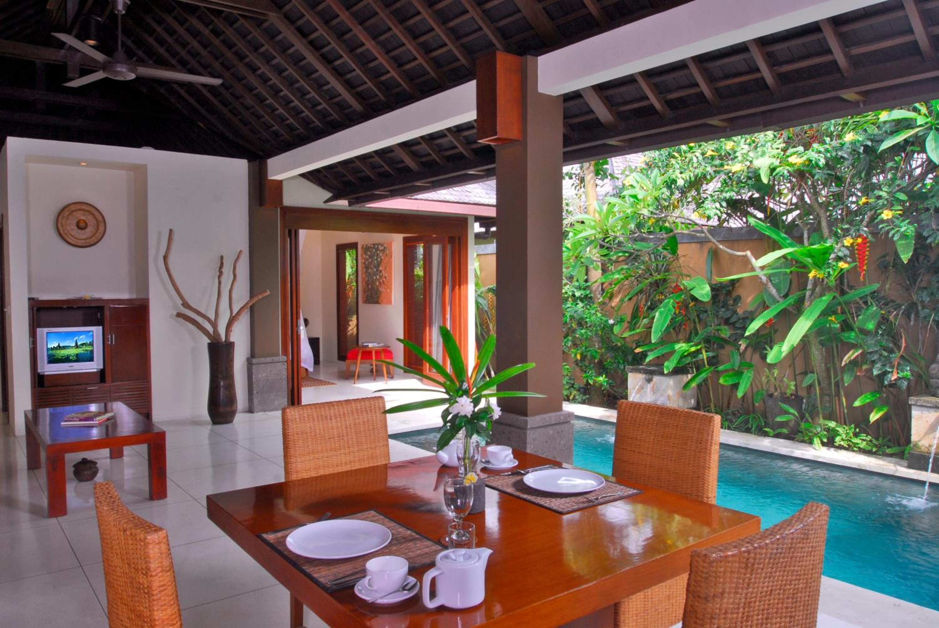 One-Bedroom Villa with Private Pool - Photo 2