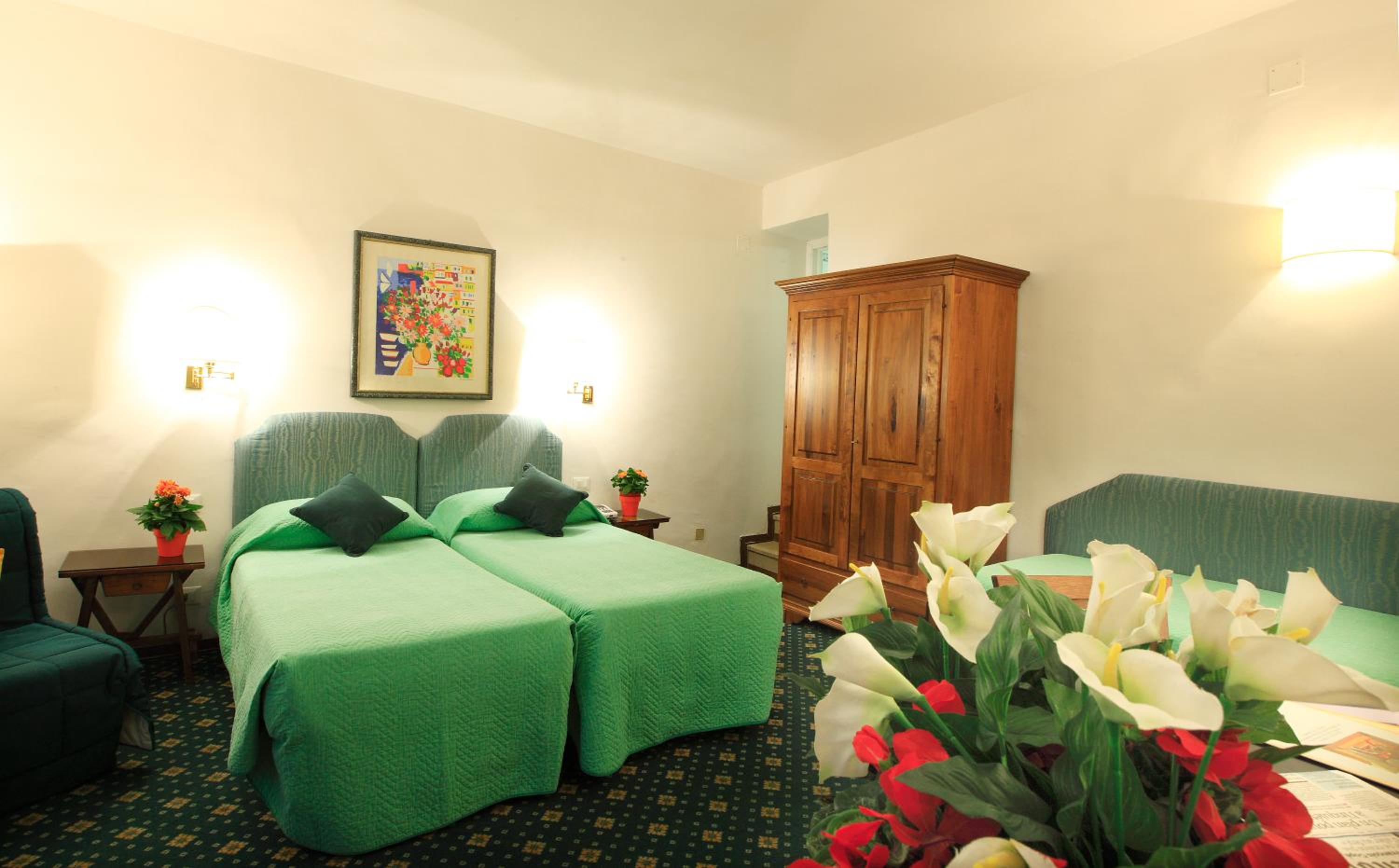Quadruple Room photo 2