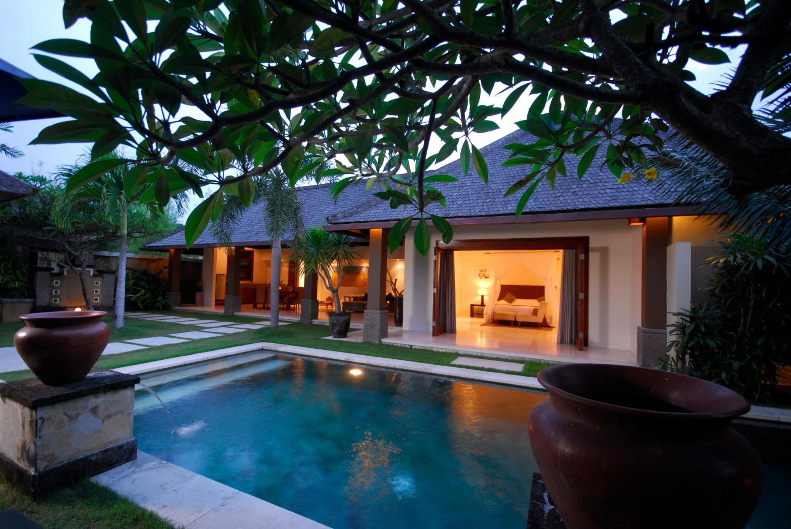 Two-Bedroom Villa with Private Pool - Photo 2