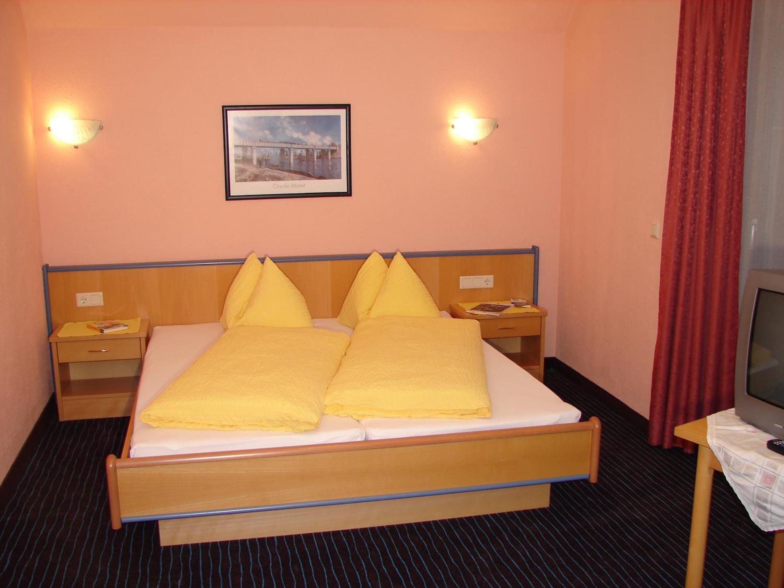 Standard One-Bedroom Apartment with Balcony photo 1