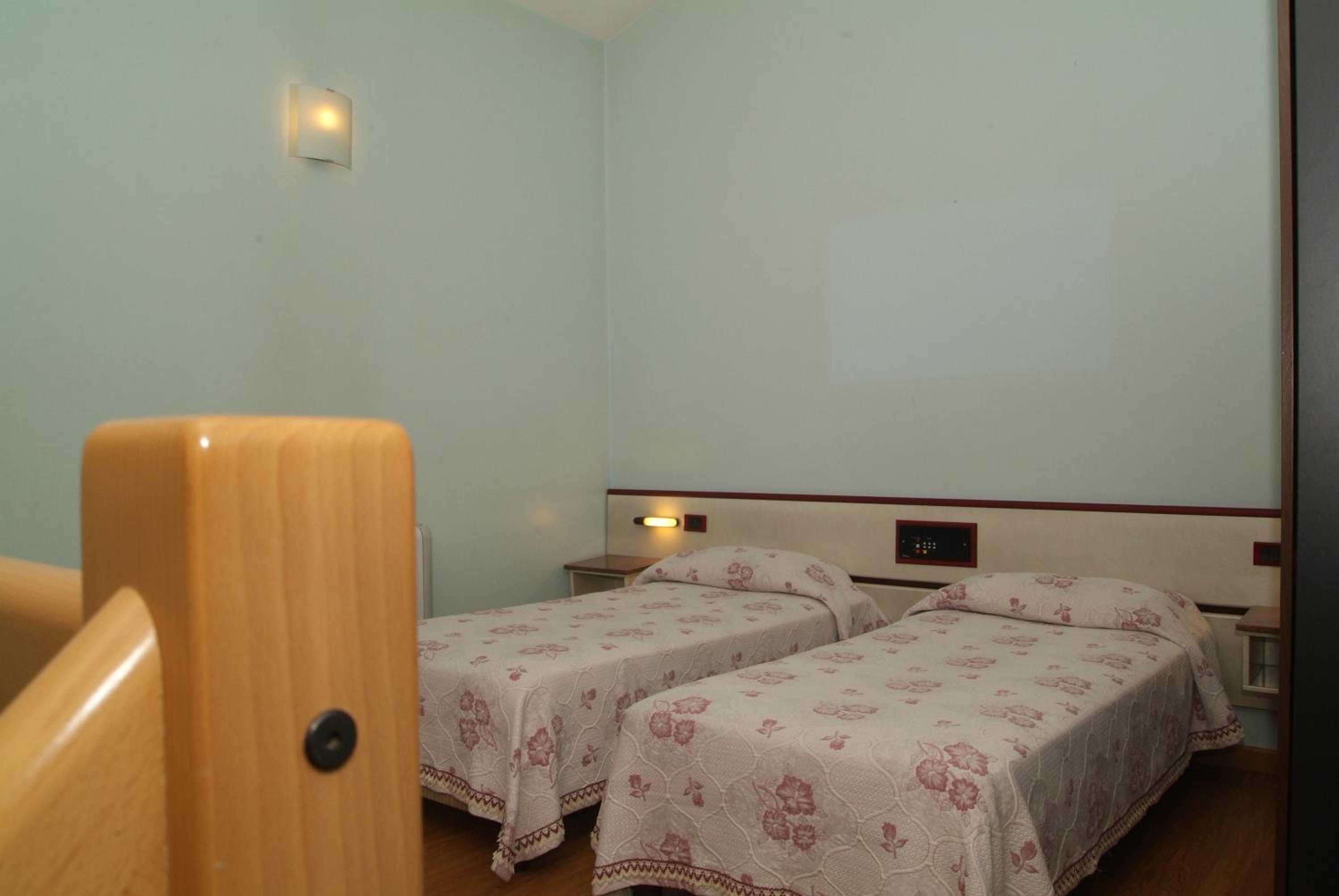 Quadruple Room - Photo 3