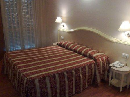 Double Room - Photo 4