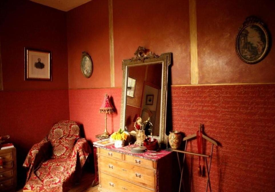 Double Room with Shower photo 2