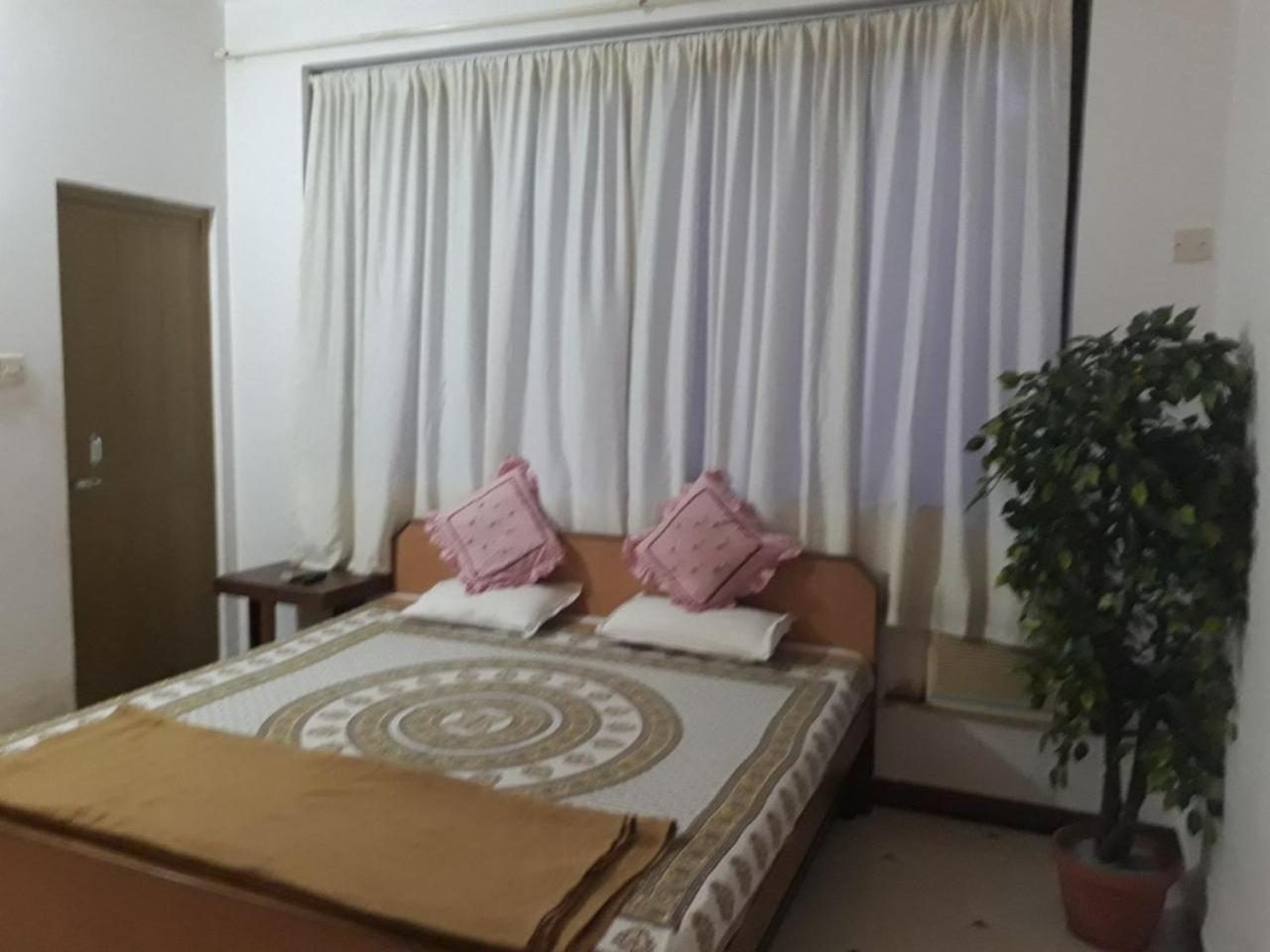 Standard Double Room photo 3