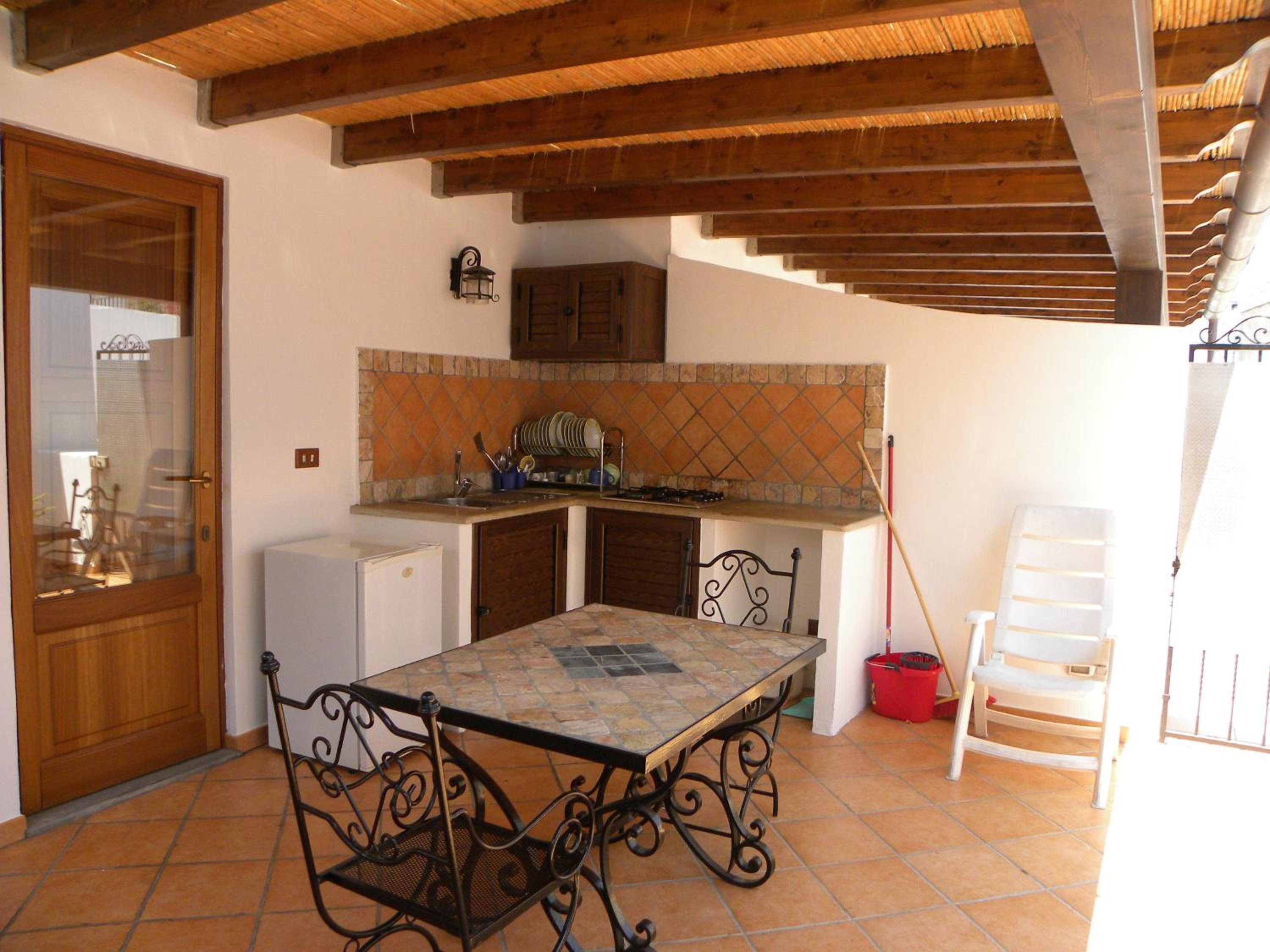 Studio with External Kitchenette (2 Adults) - Photo 29