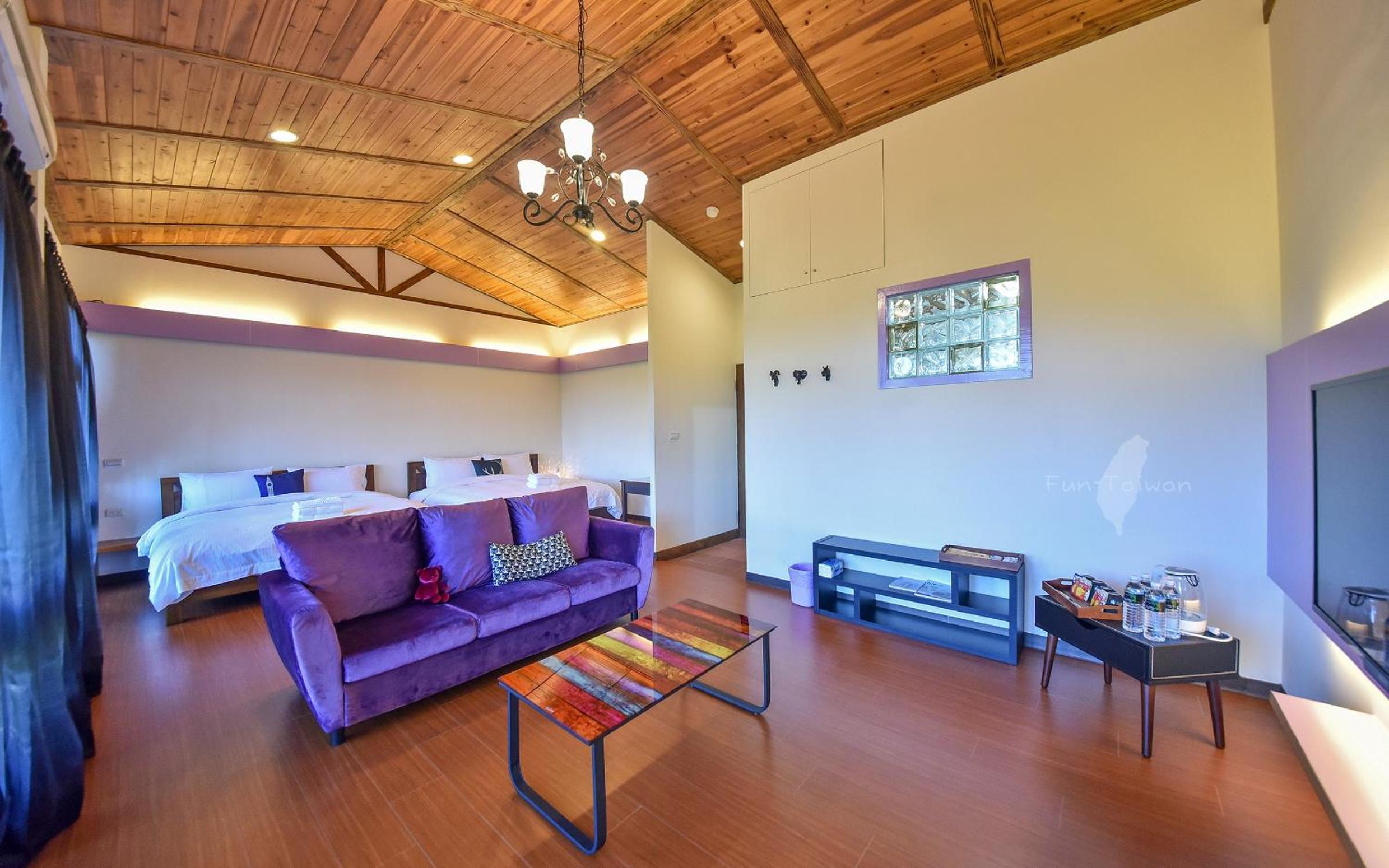 Quadruple Room with Mountain View photo 3