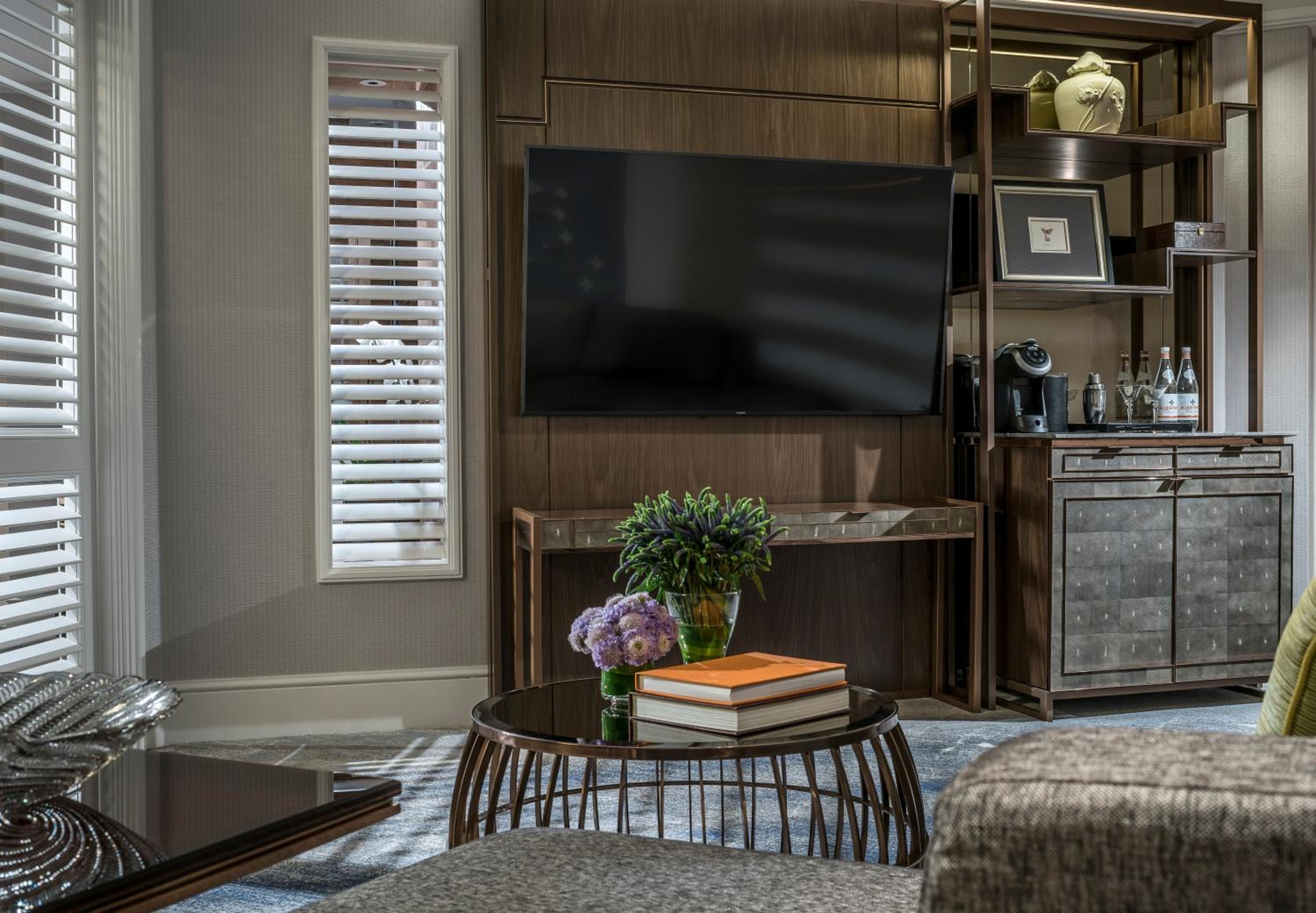 Premier Suite Twin photo 2