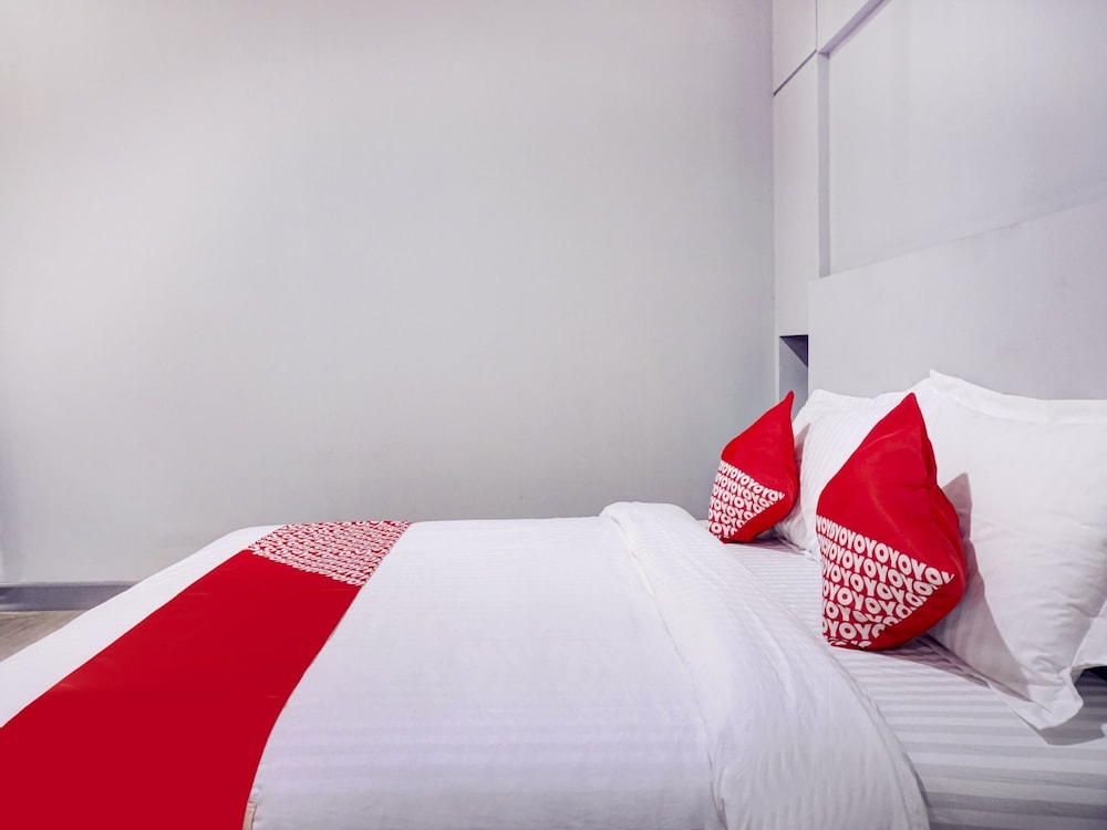 Deluxe Double Room - Photo 11