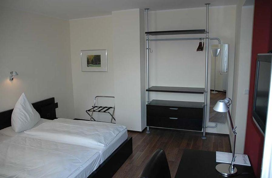 Double Room - Photo 5