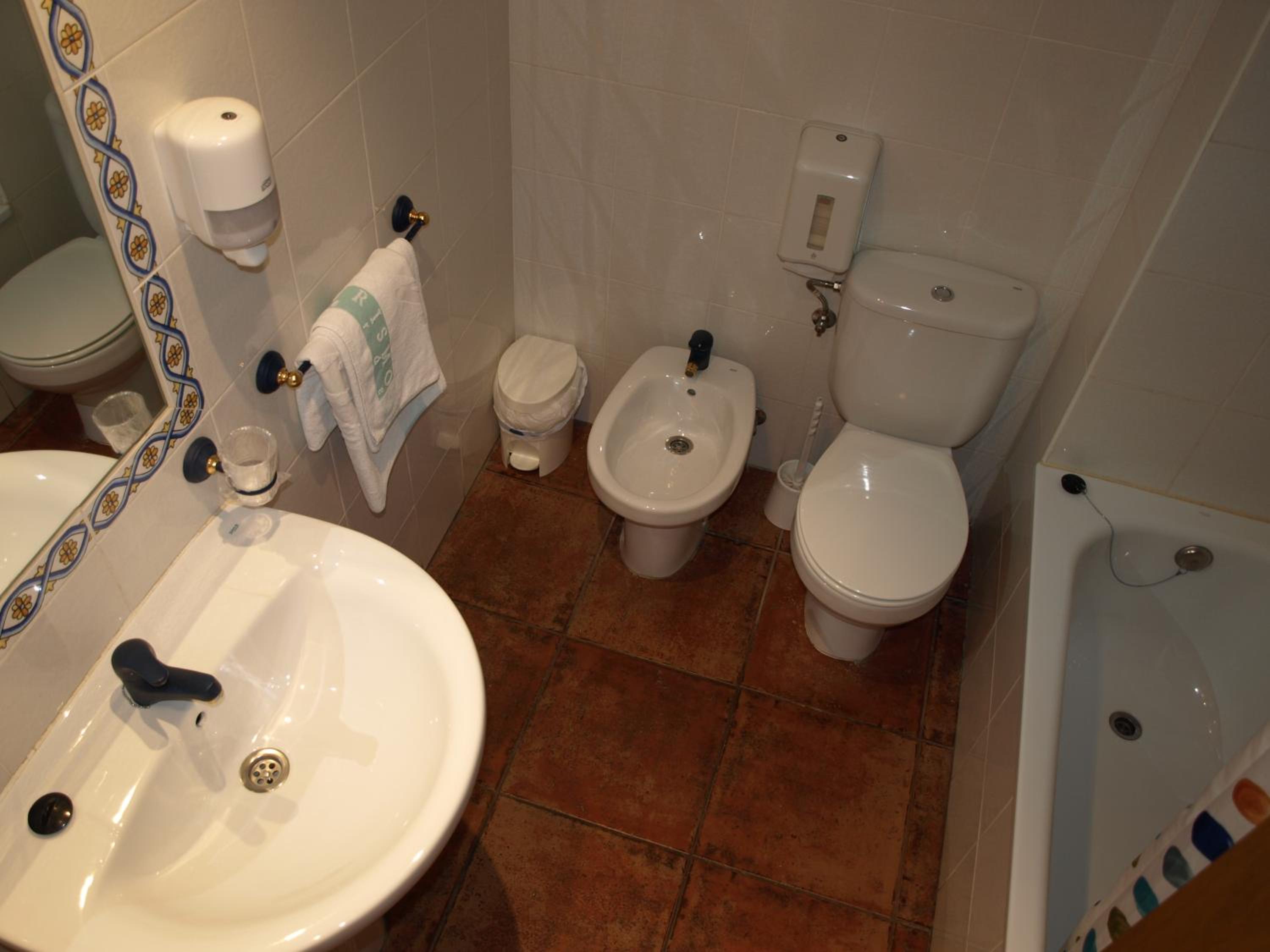 Double or Twin Room photo 2