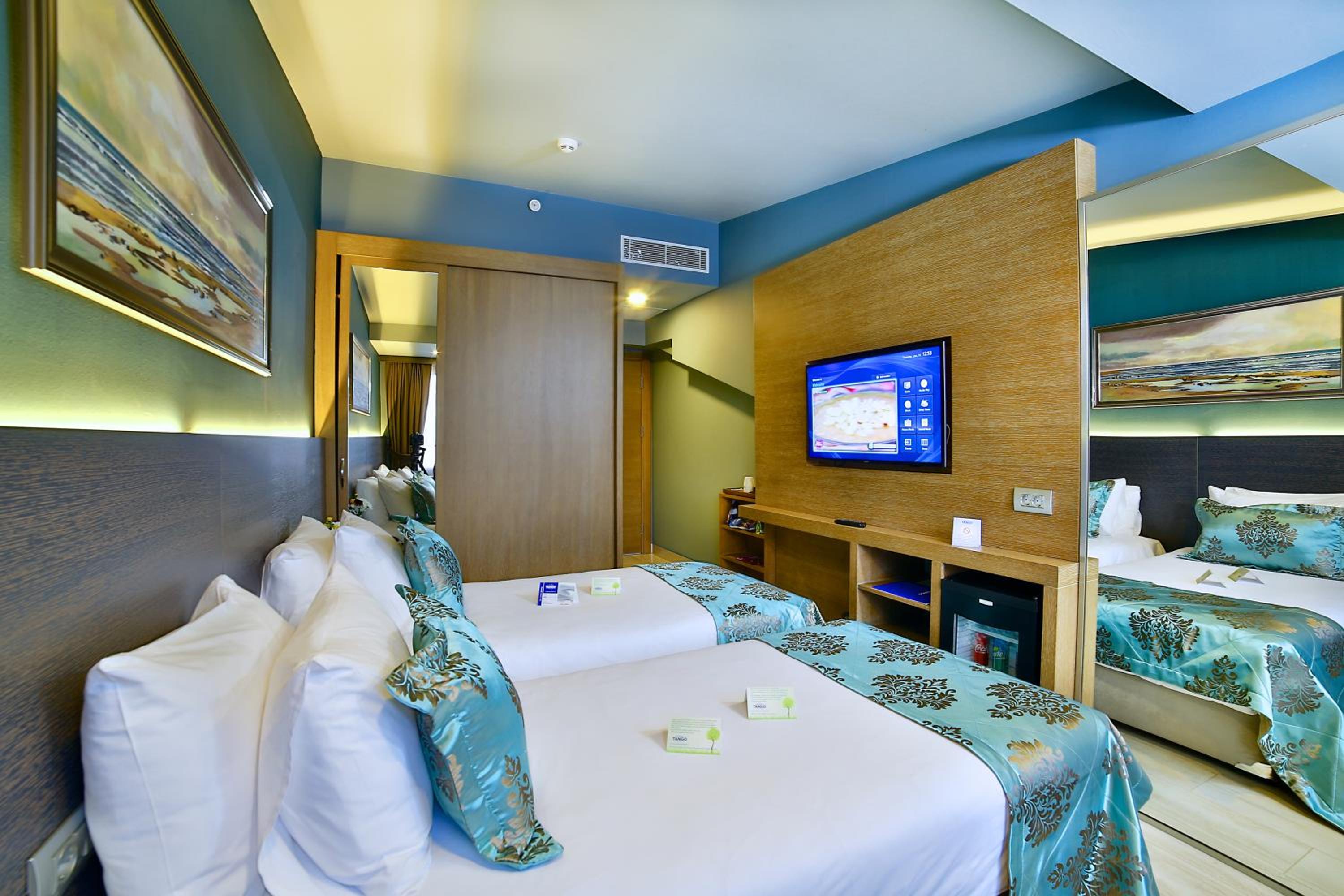 Double or Twin Room photo 2