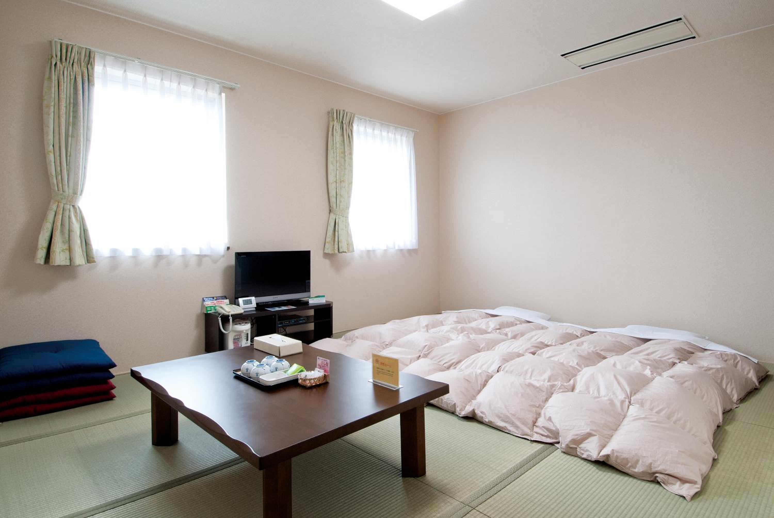 Japanese-Style Quadruple Room - Non-Smoking photo 3