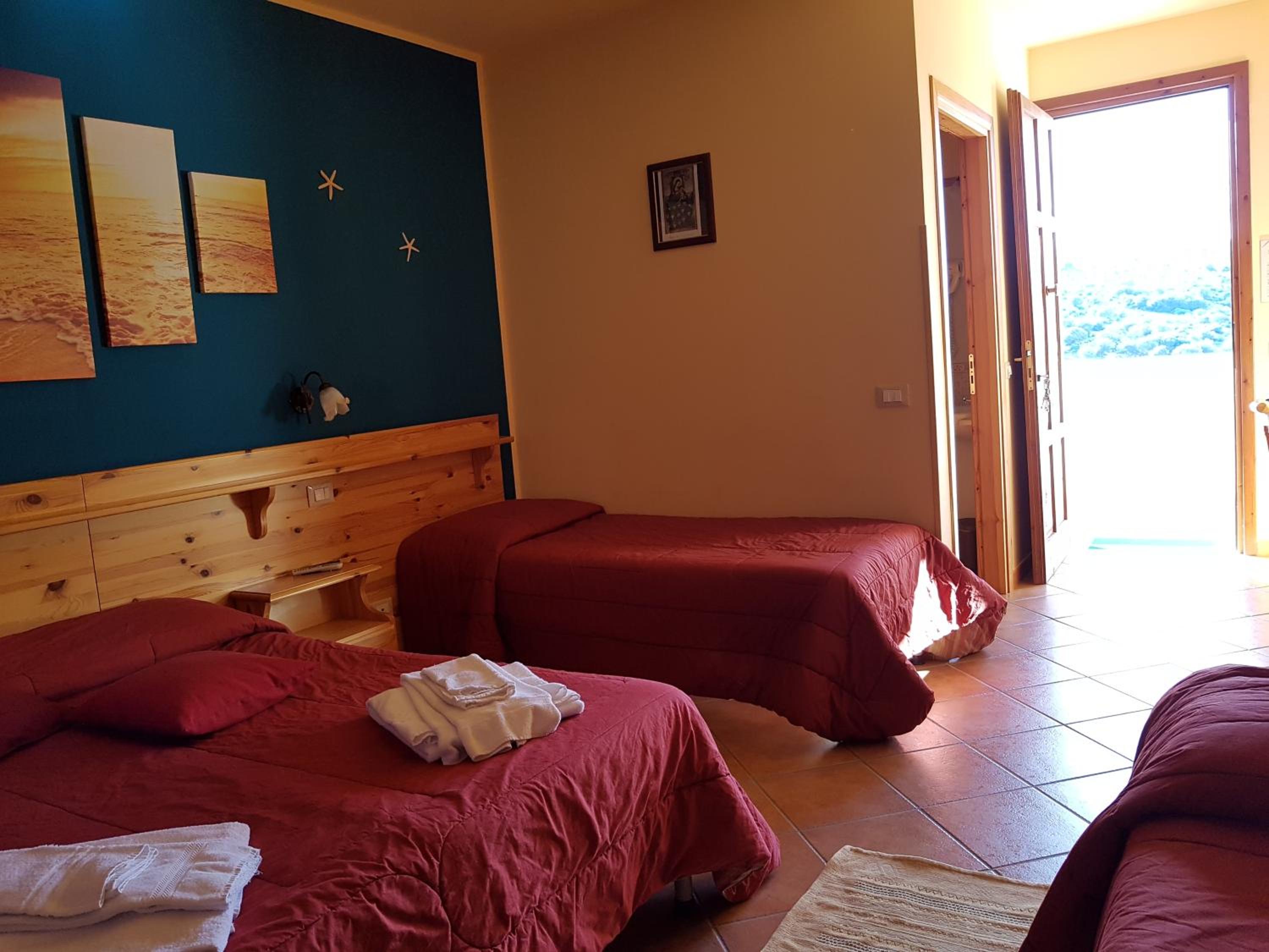 Triple Room - Photo 13