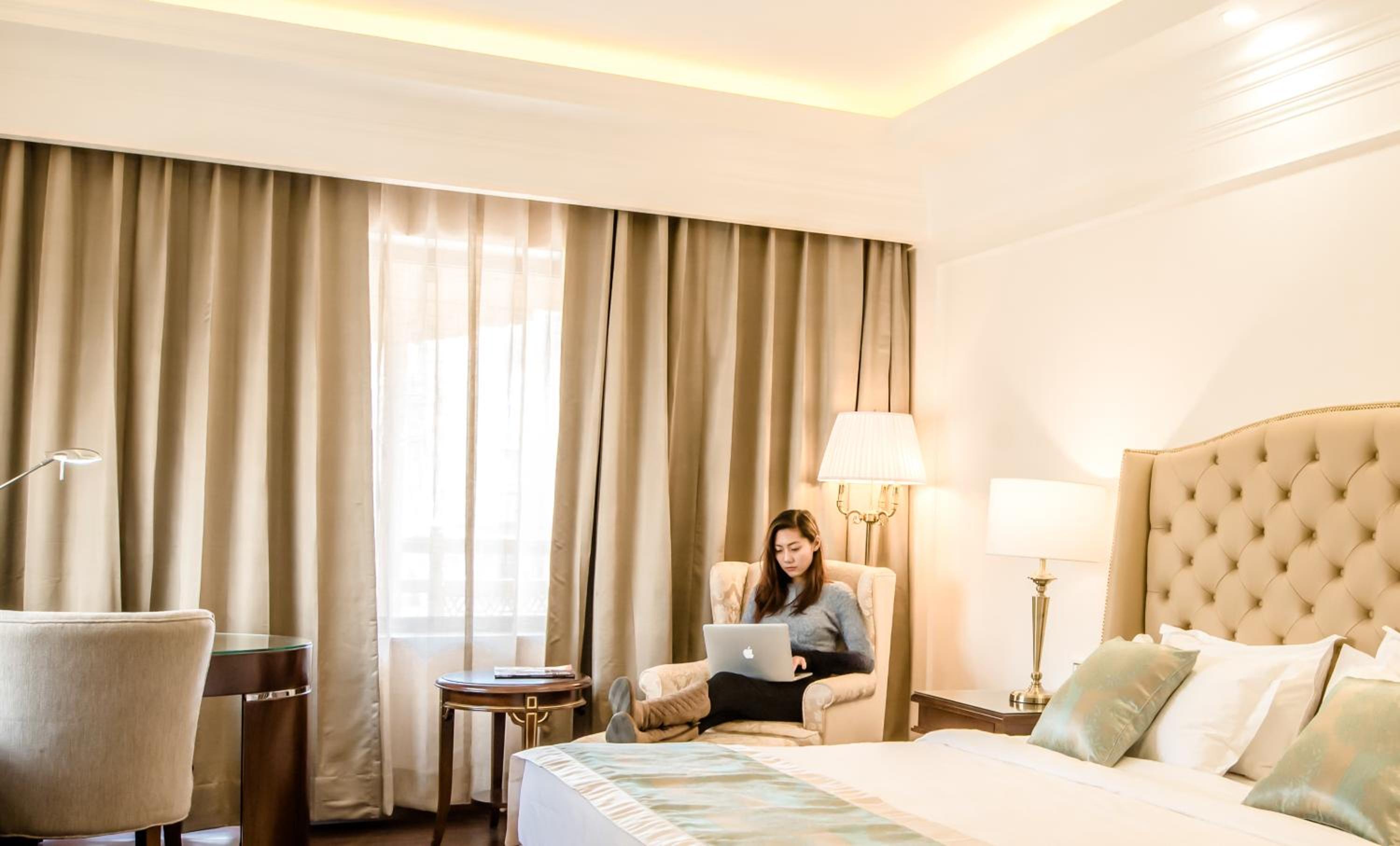 Double Room with Balcony - Photo 3