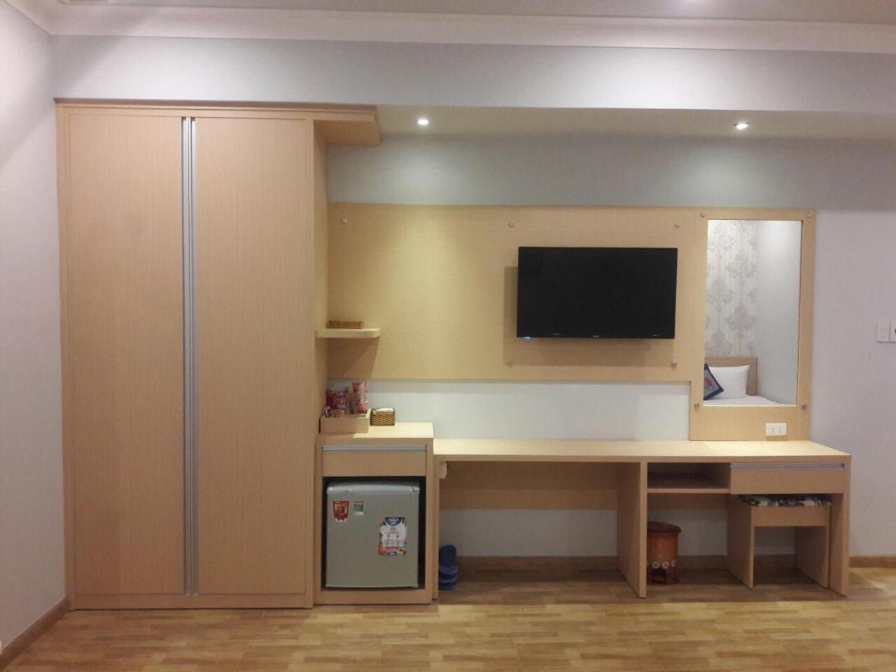 Family Room - Photo 3