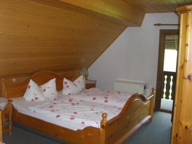 Three-Bedroom Apartment photo 1