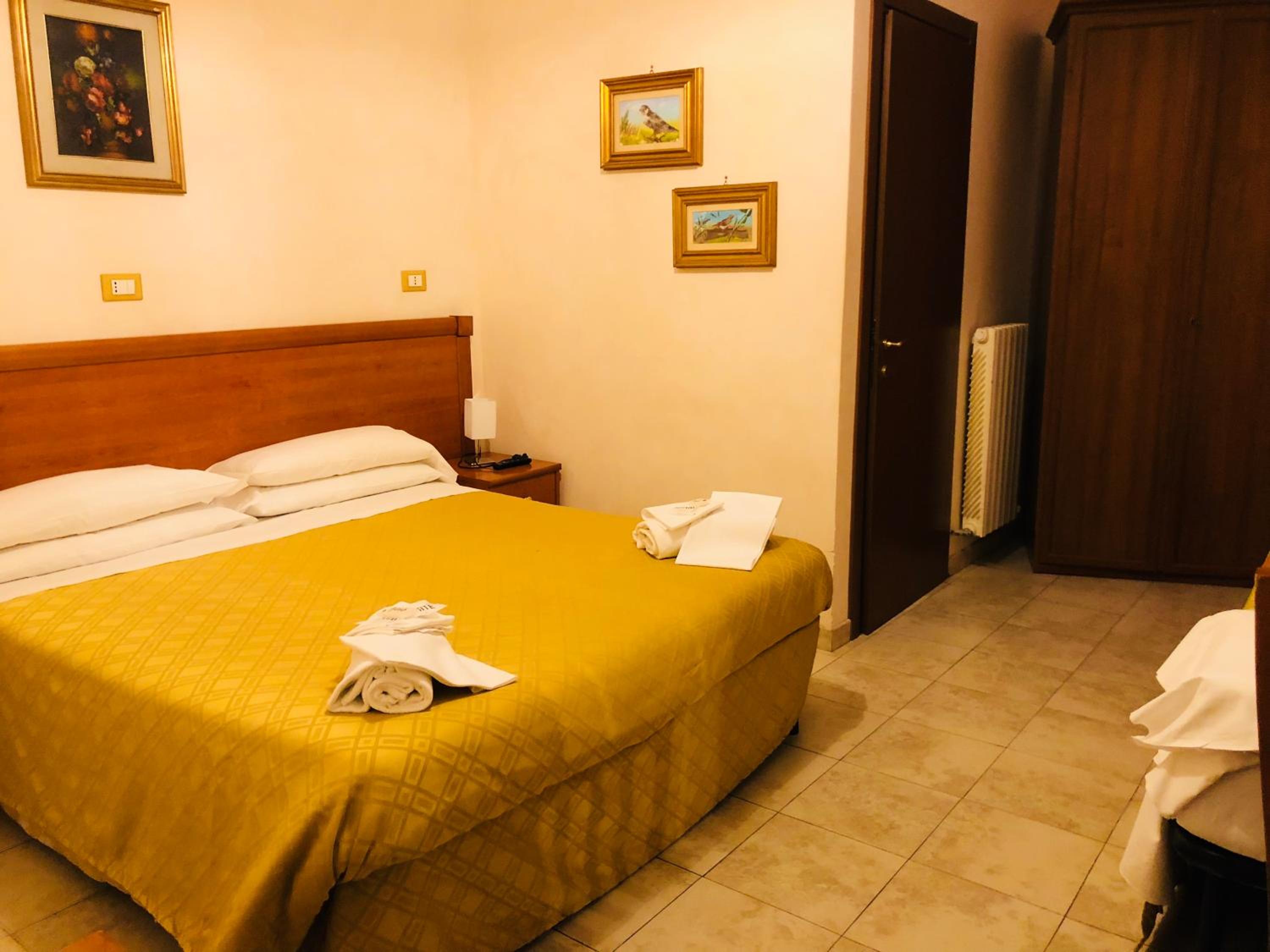 Classic Triple Room photo 1