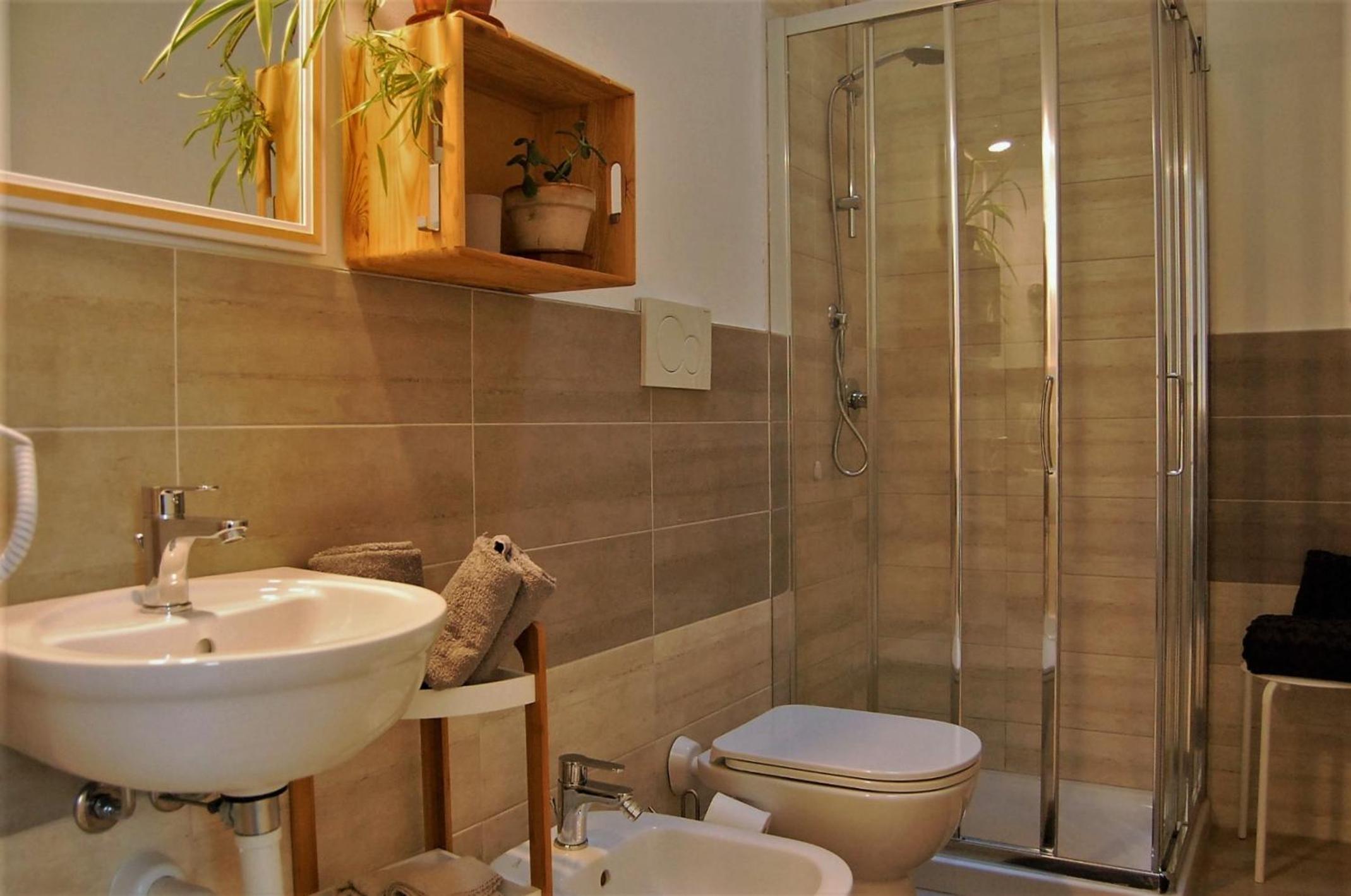 Two-Bedroom Apartment - Photo 19