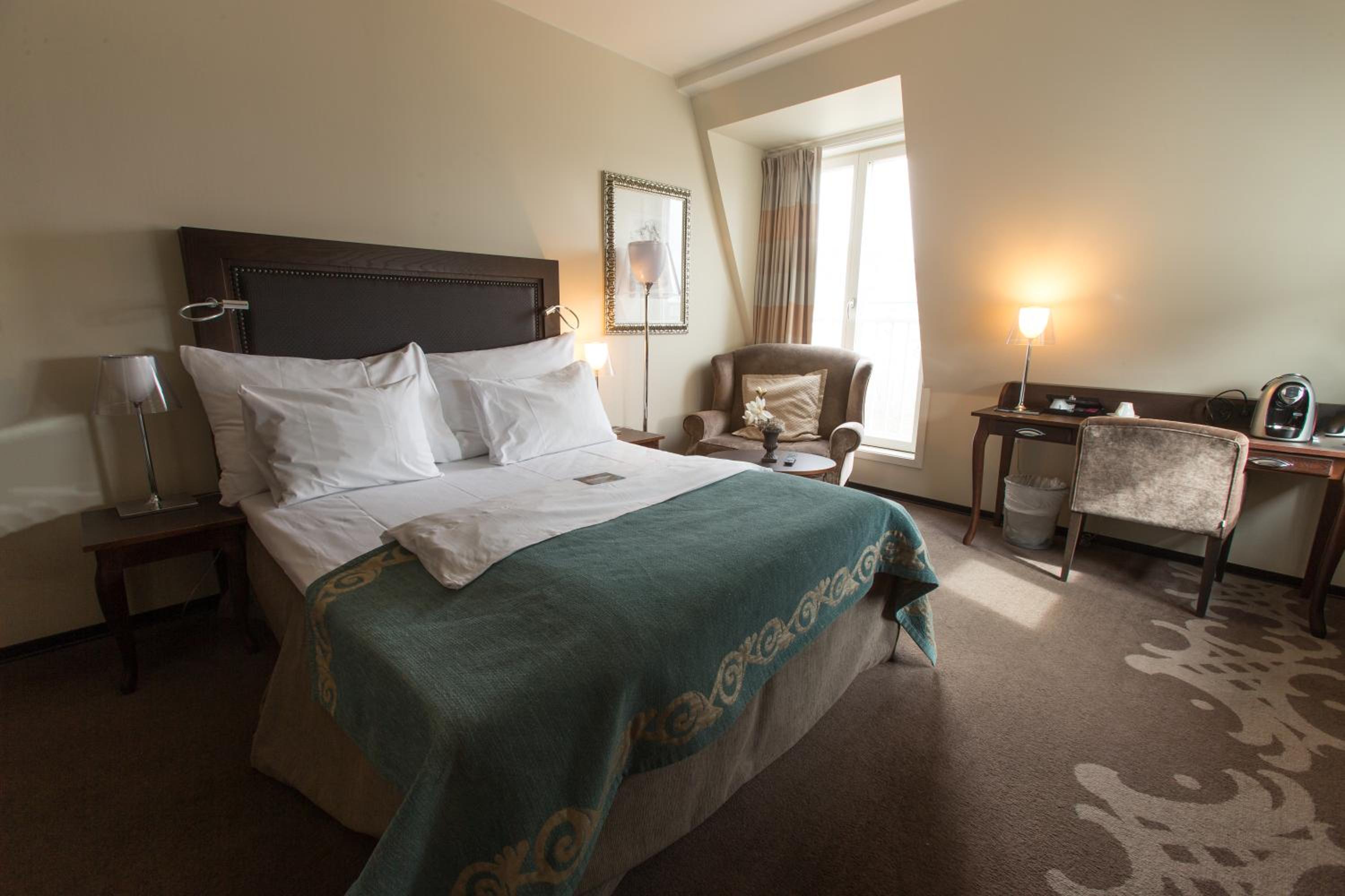 Standard Double Room - Photo 5