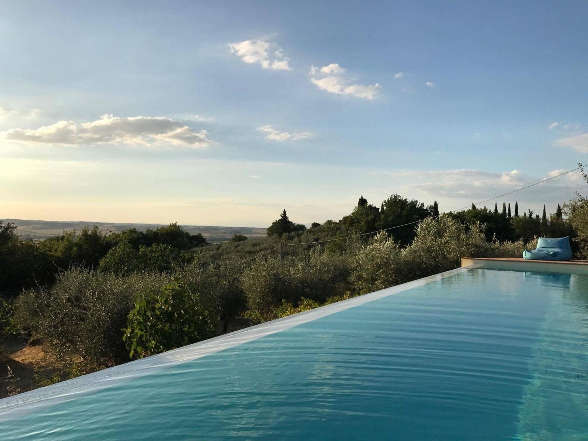 Villa photo 3