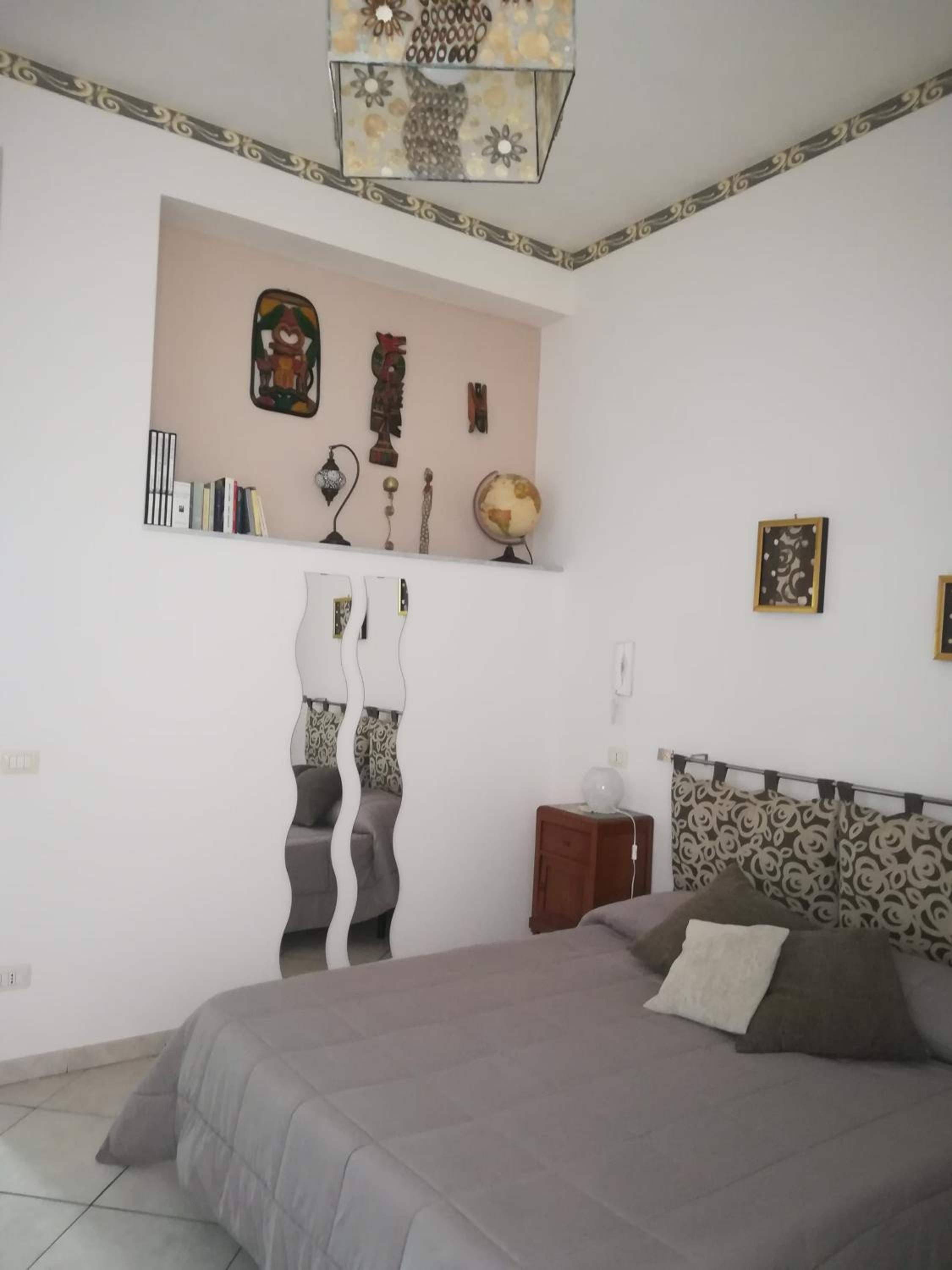 Apartment - Photo 2