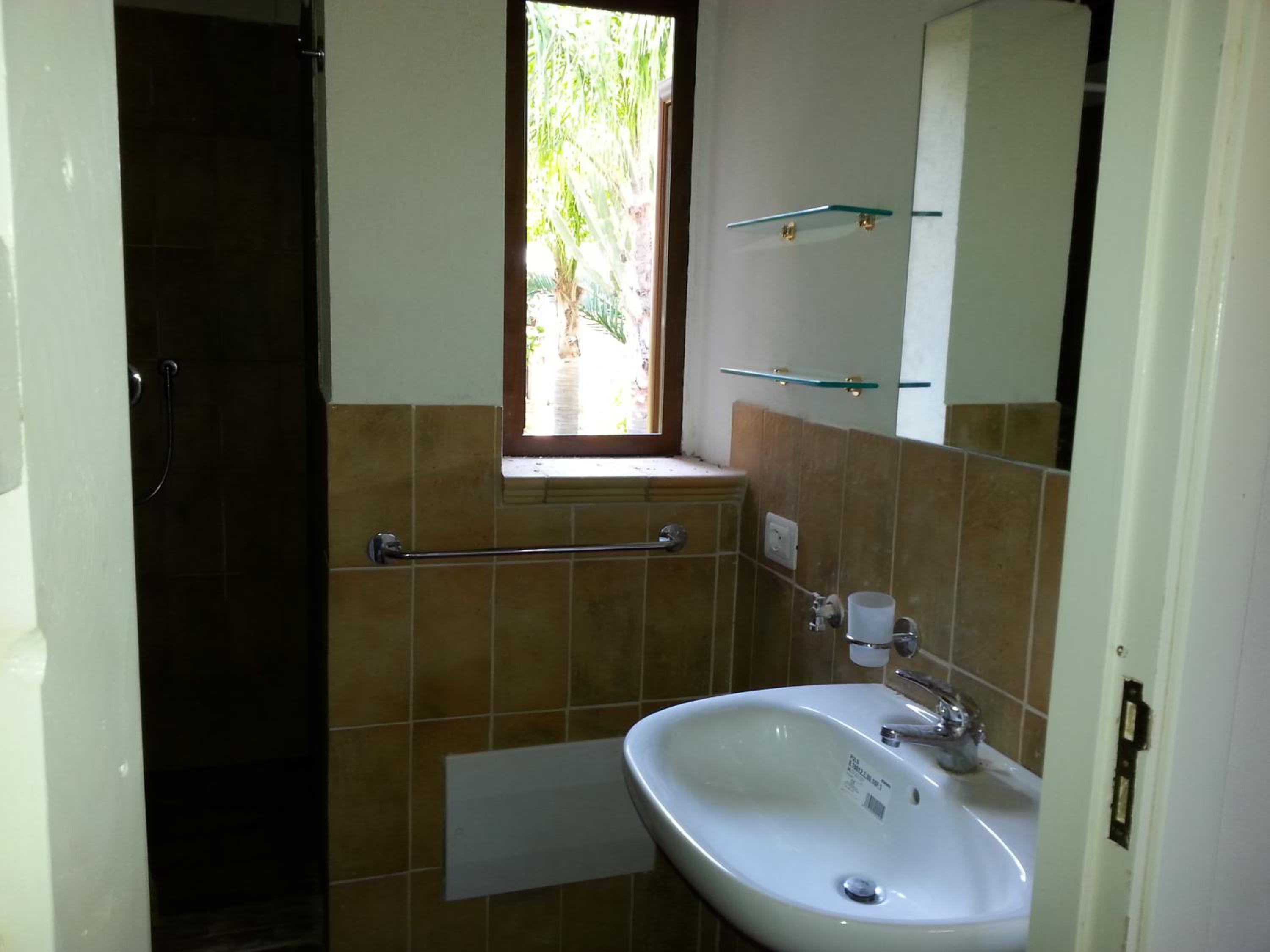 One-Bedroom House photo 2