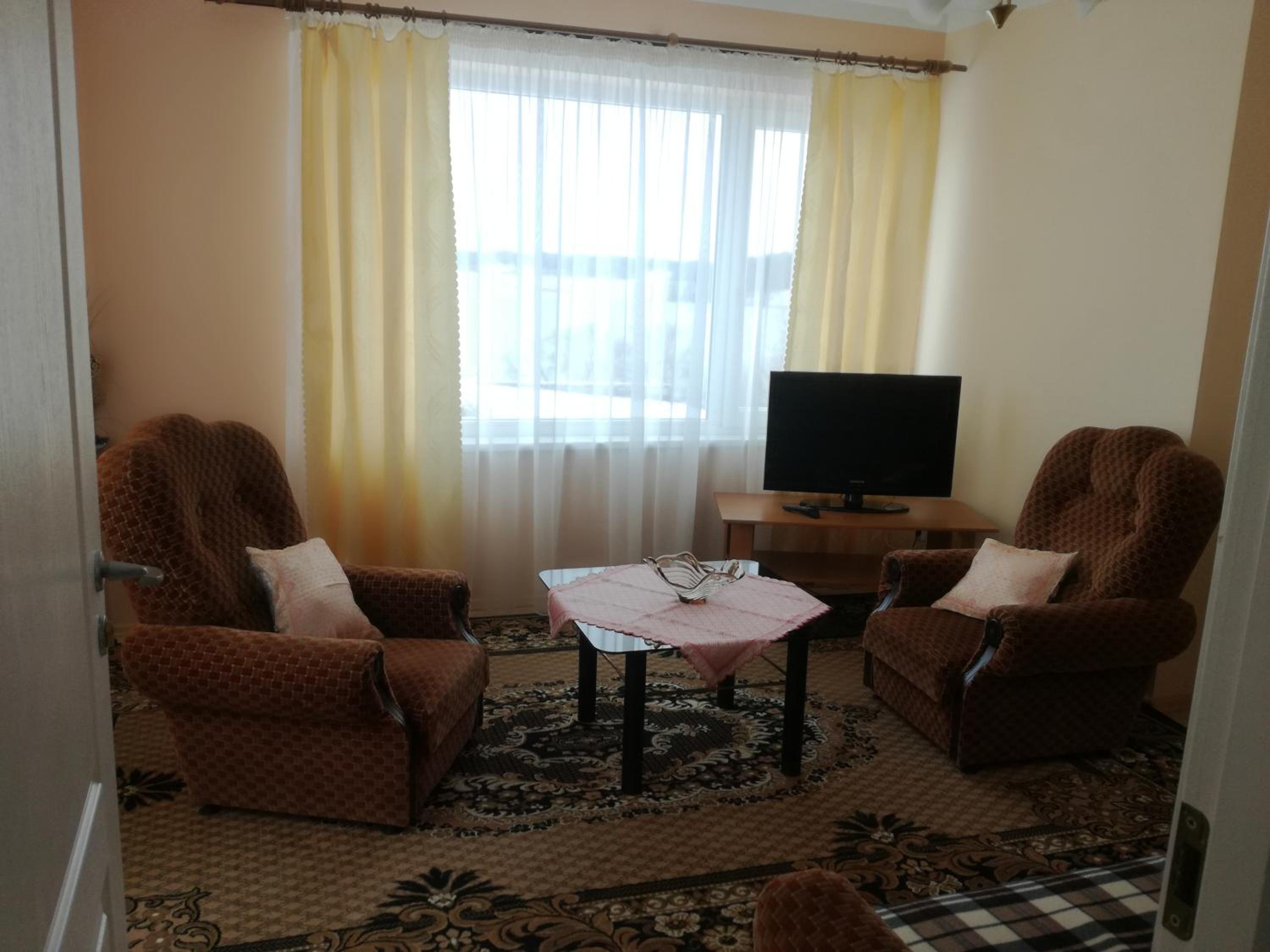 Family Room photo 2