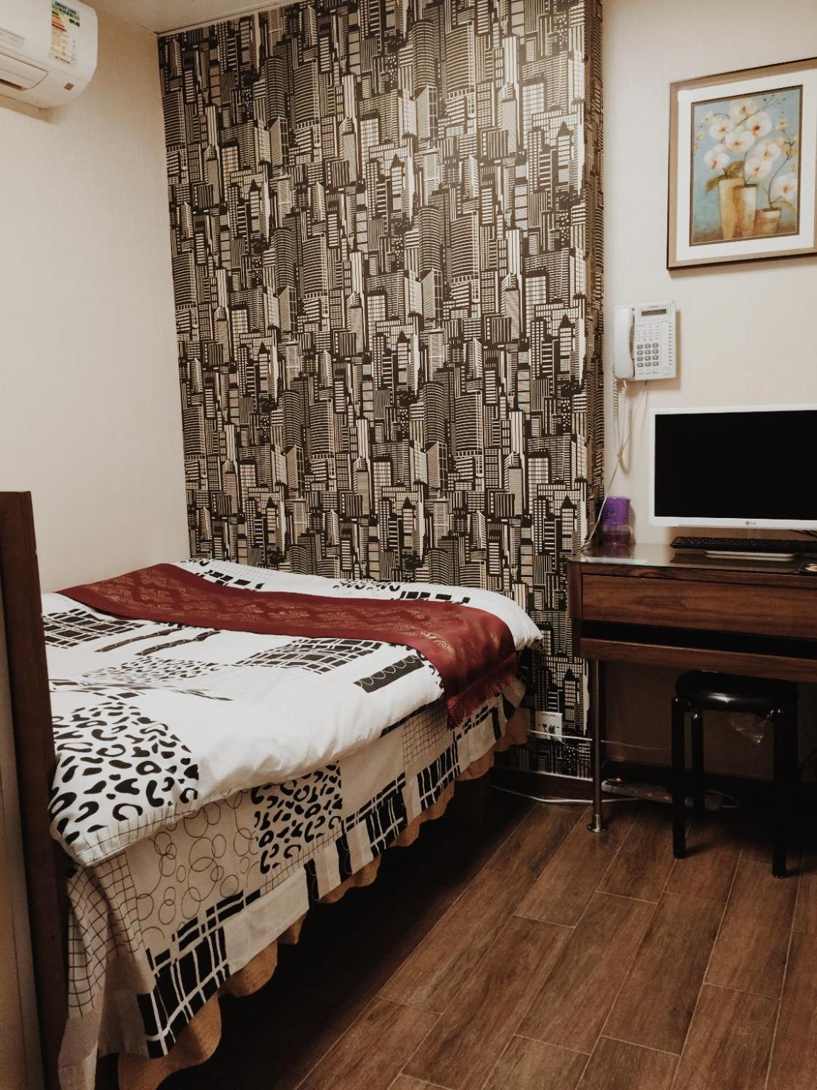 Standard Double Room (without window)