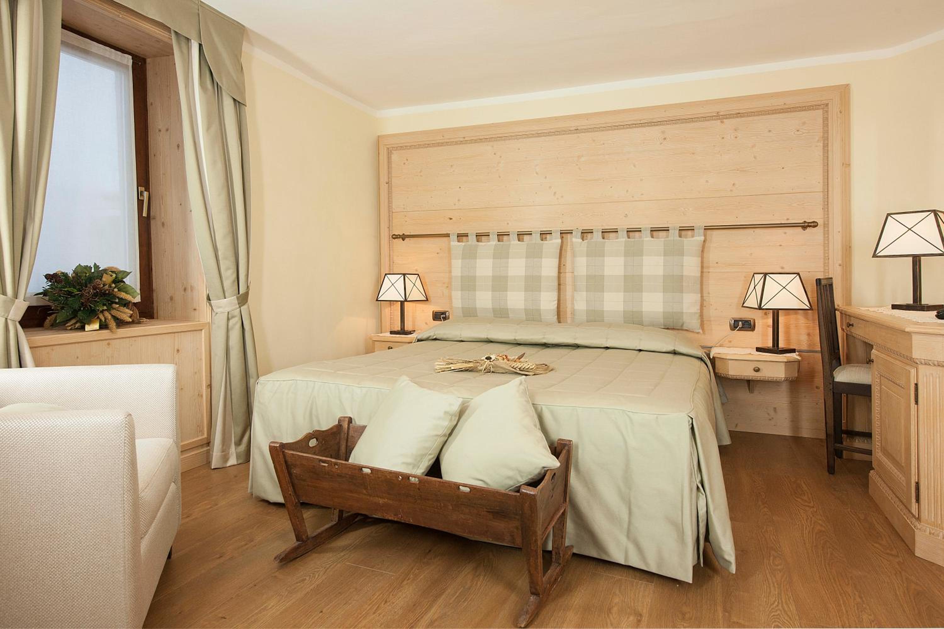Suite with Mountain View - Photo 1