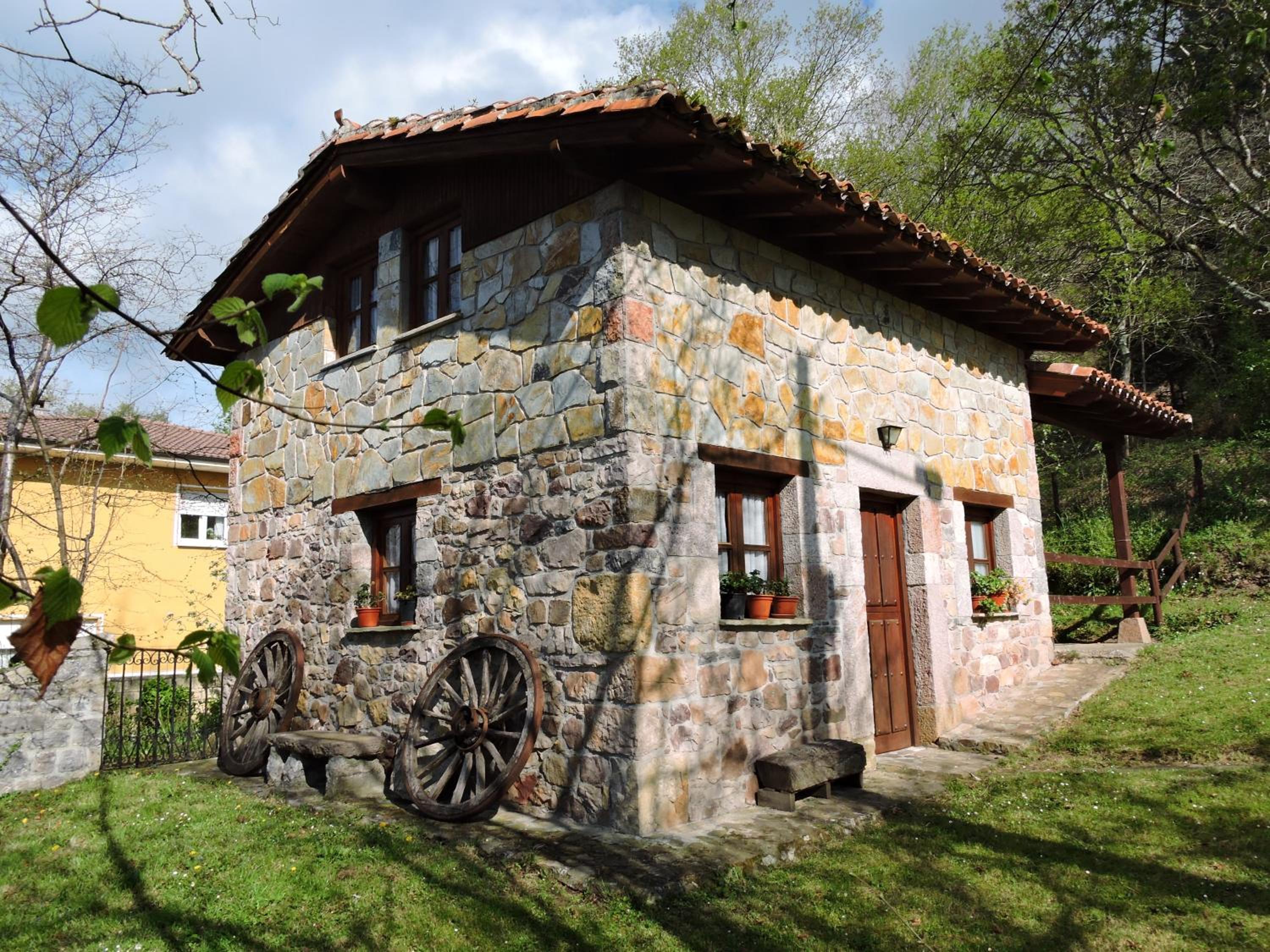 Two-Bedroom Chalet - Photo 7