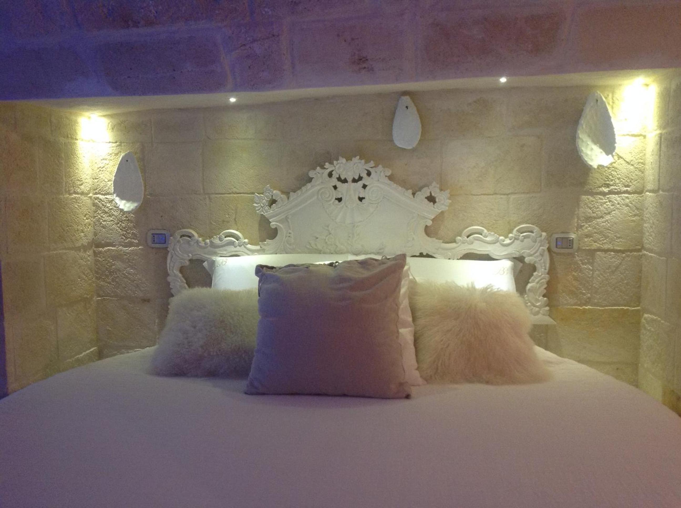 Luxury Suite with Private Pool and Sea View - Photo 2